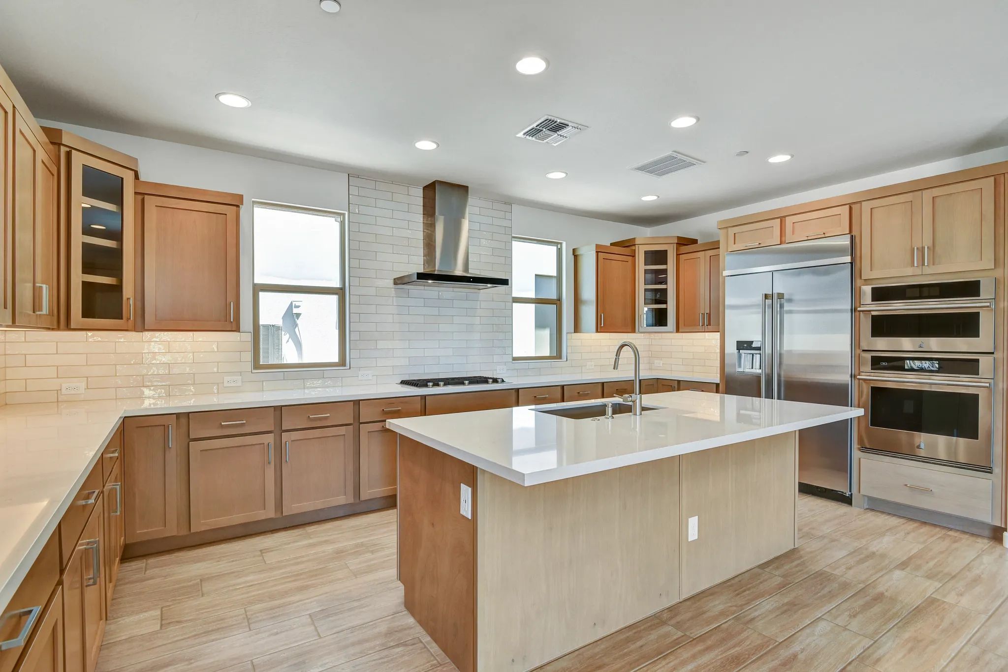 Verde River Ironwood HS 1167 Kitchen