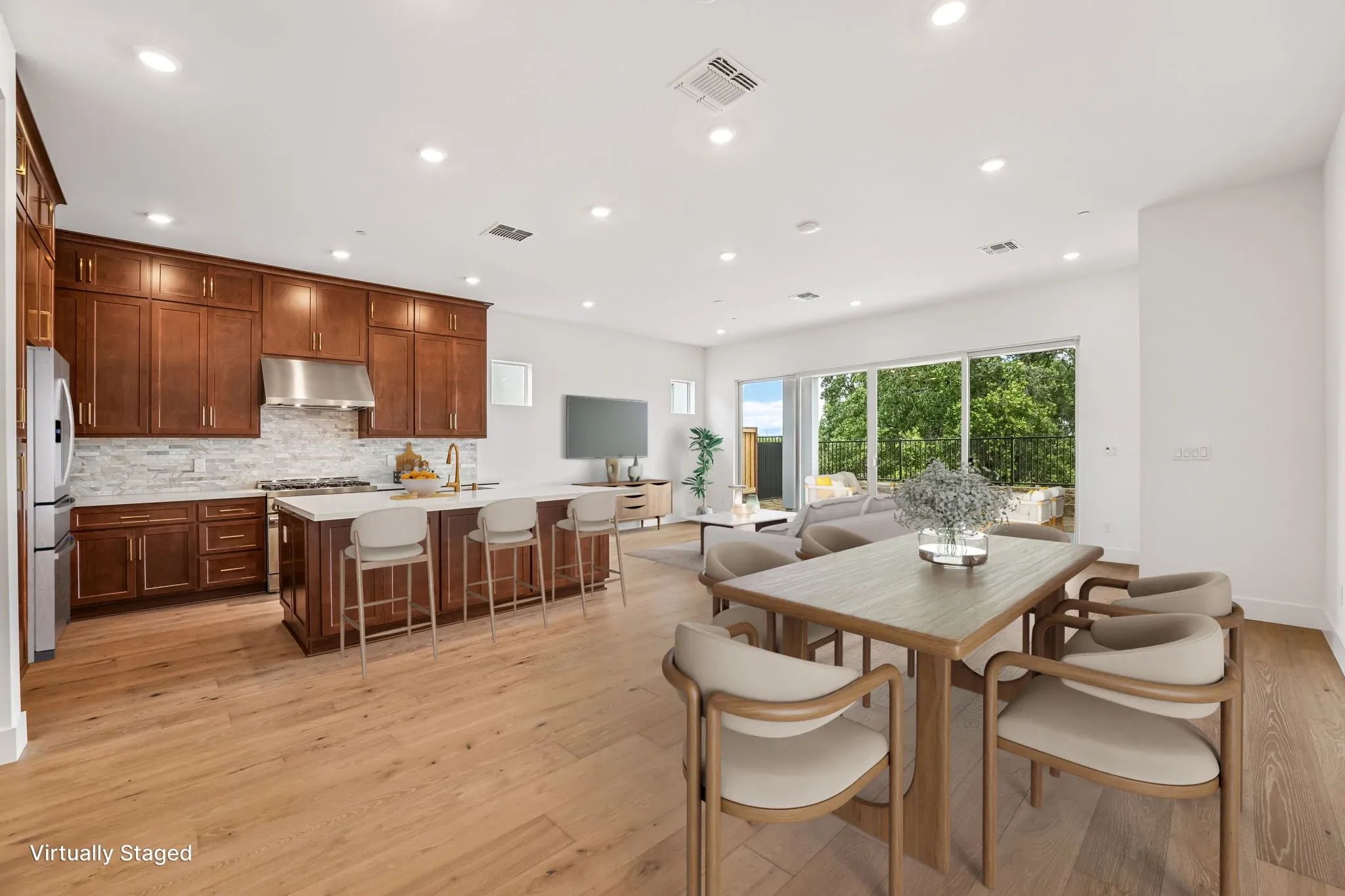 The Meadows Homesite 11 Great Room Virtually Stage