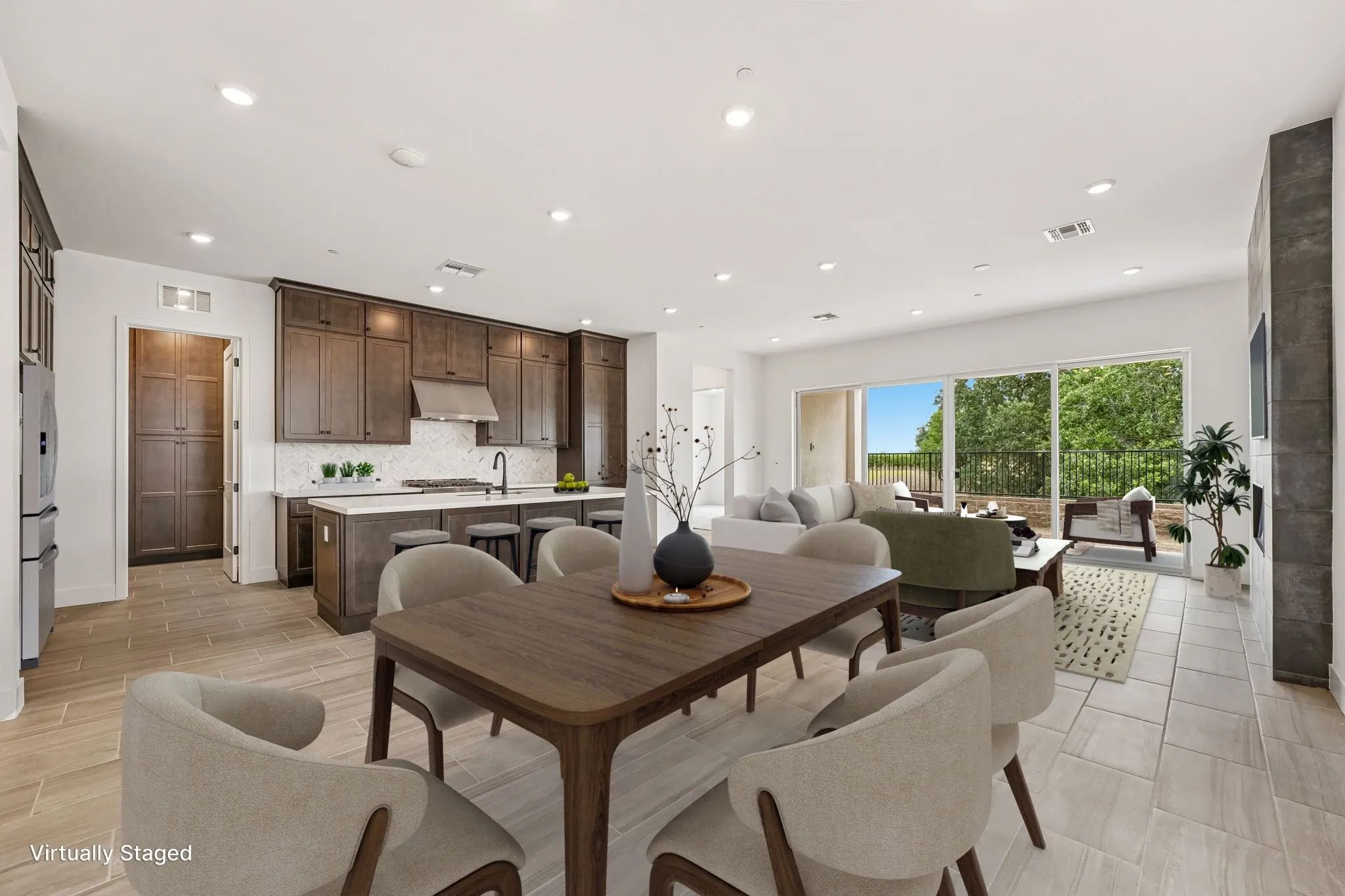 The Meadows Homesite 10 Dining Room Virtually Stag