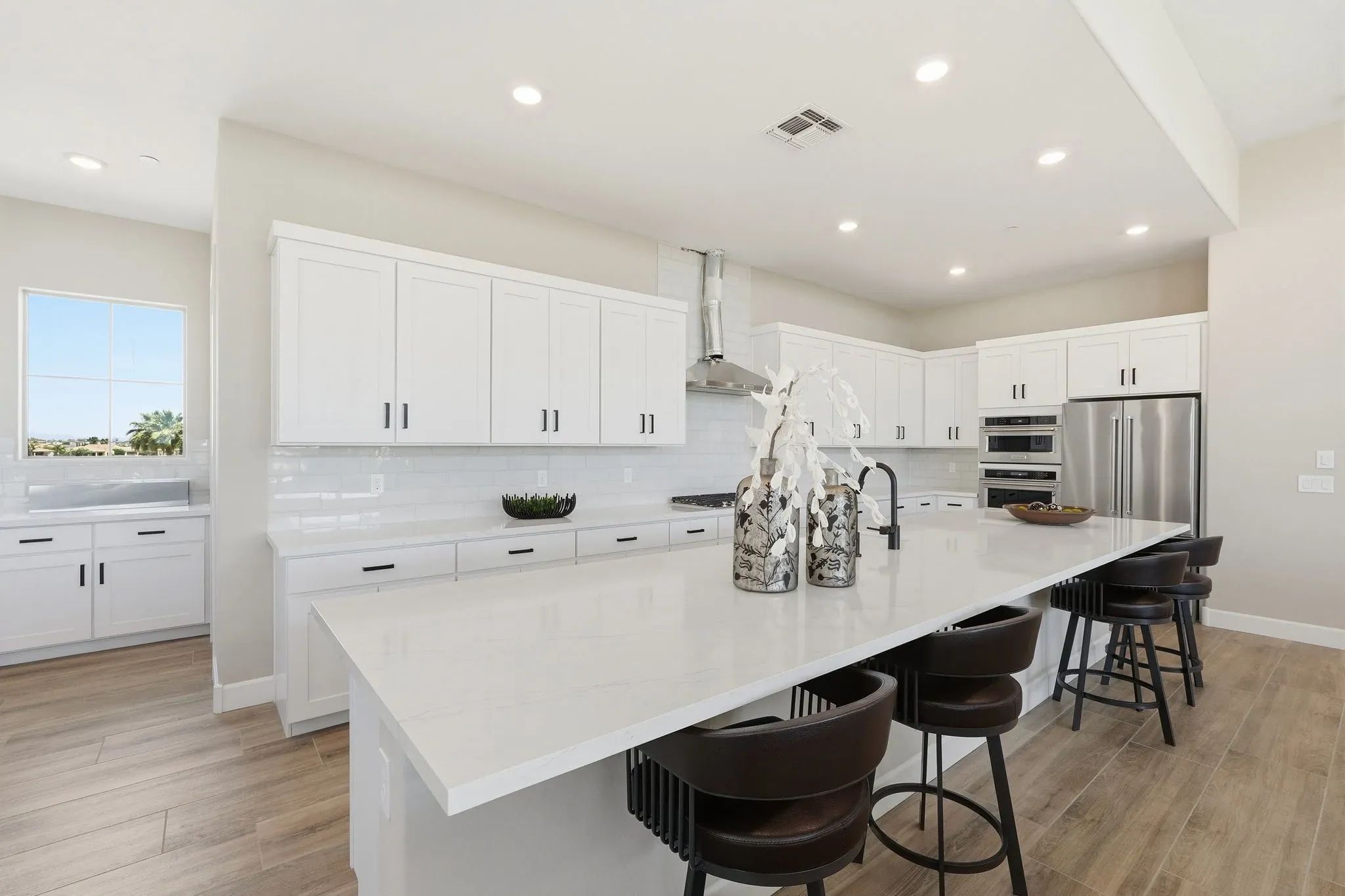 Encanterra Crescendo HS 2524 Kitchen