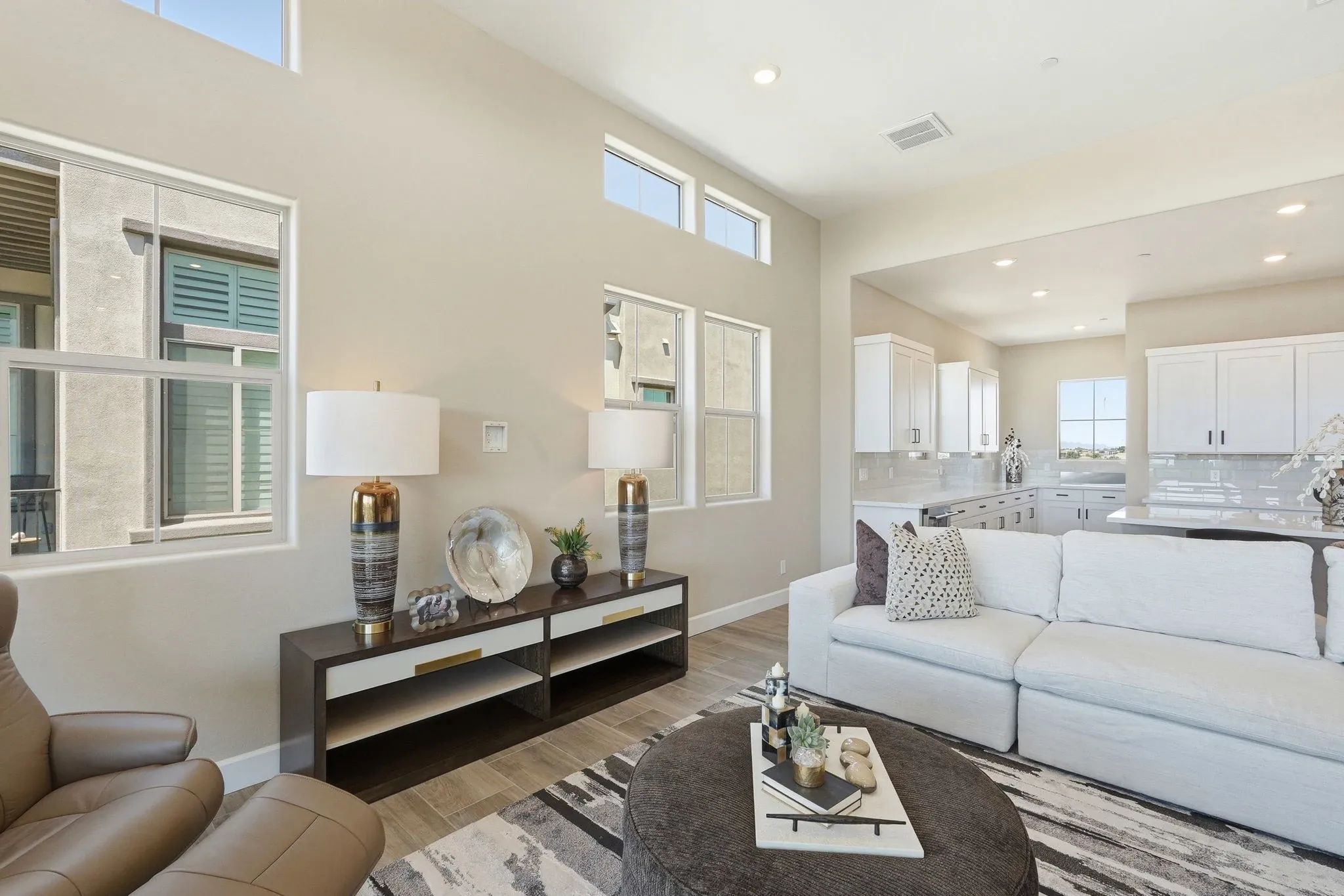 Encanterra Crescendo HS 2524 Great Room
