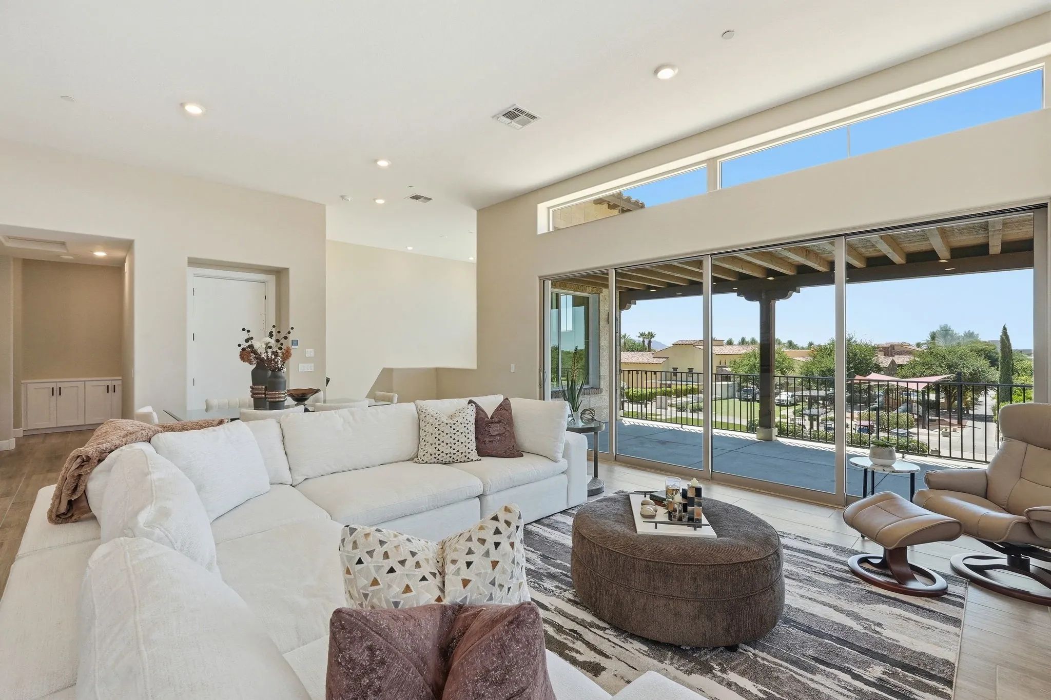 Encanterra Crescendo HS 2524 Great Room