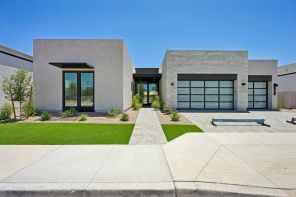 2371 E Aquarius Pl (Plan 6003)
