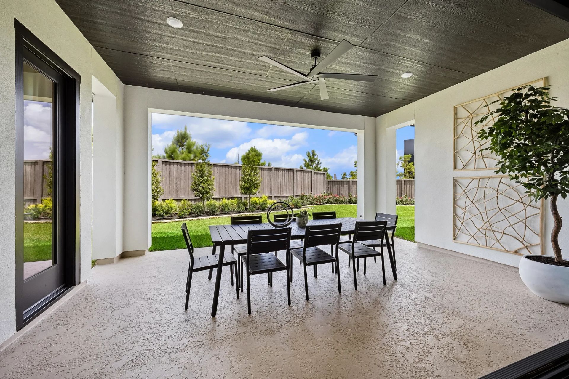 Plan 5058 Outdoor Living - Staged