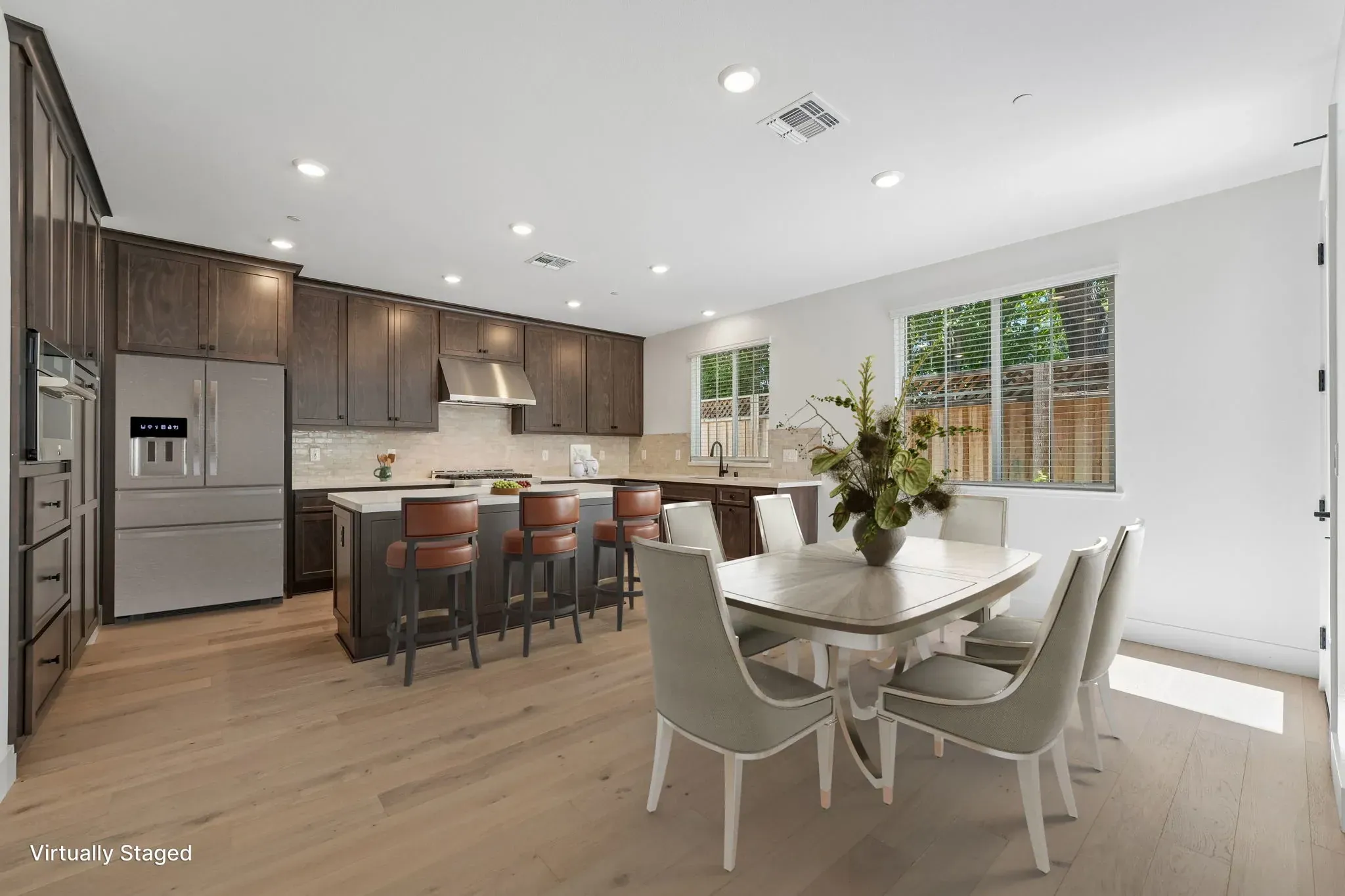 Abigail Place Homesite 9 Kitchen & Dine Virtually