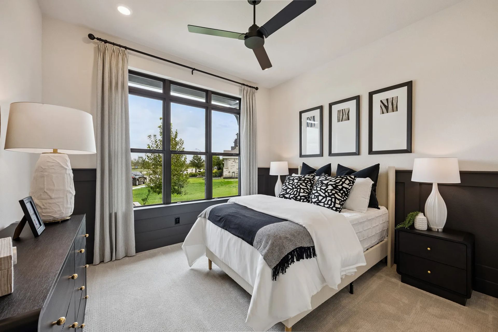 Plan 5058 Bed 2 - Staged