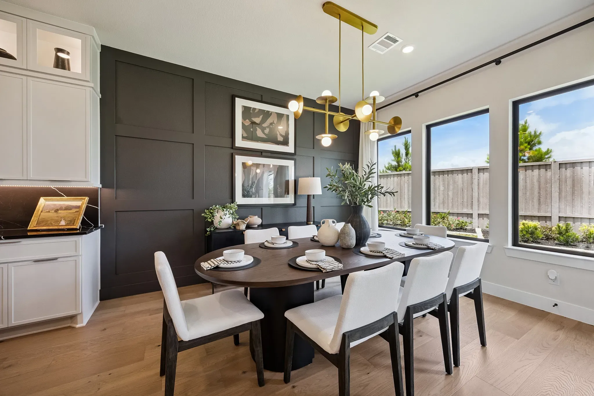Plan 5058 Model Casual Dining