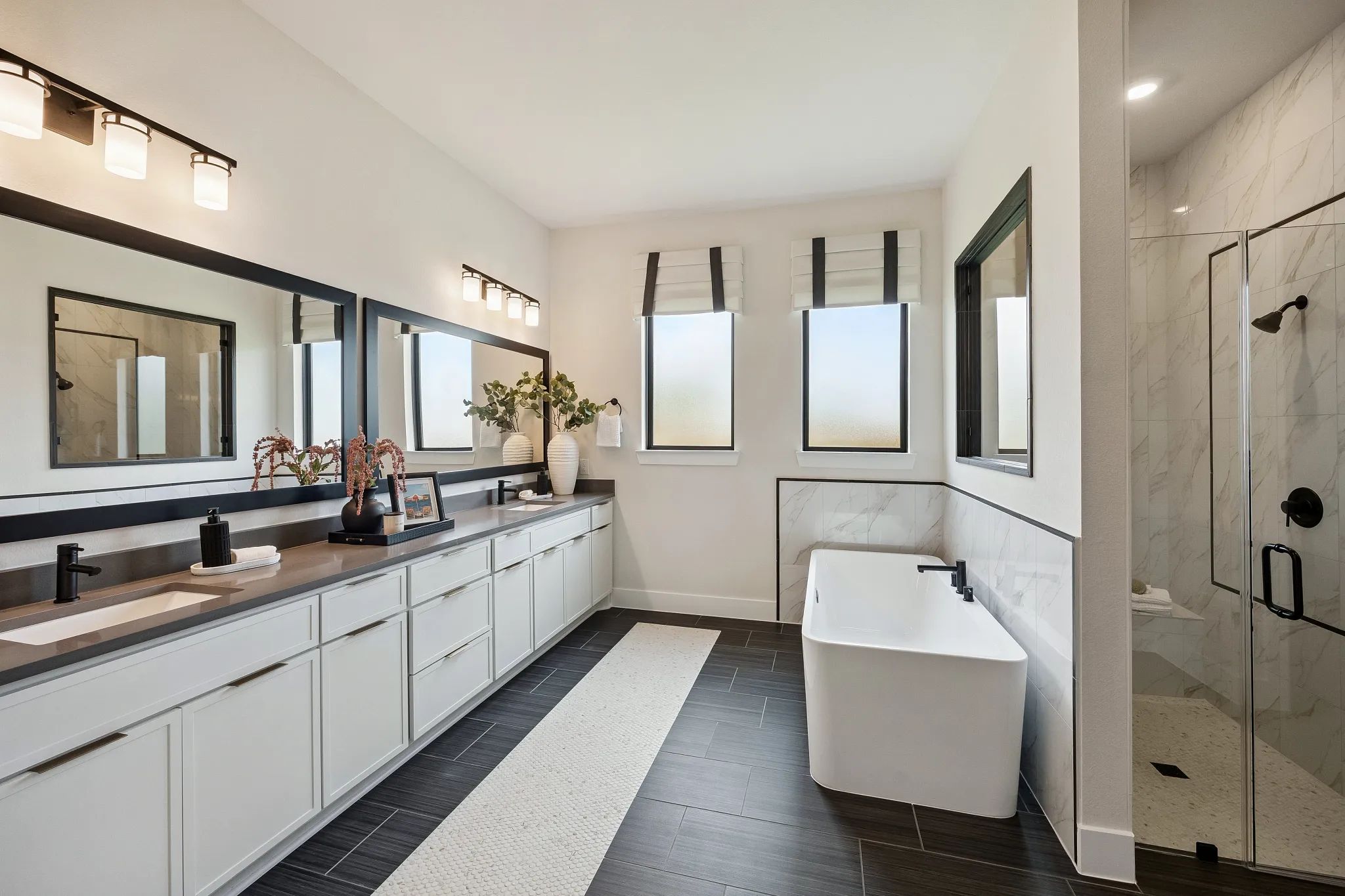 Plan 5058 Model Primary Bath