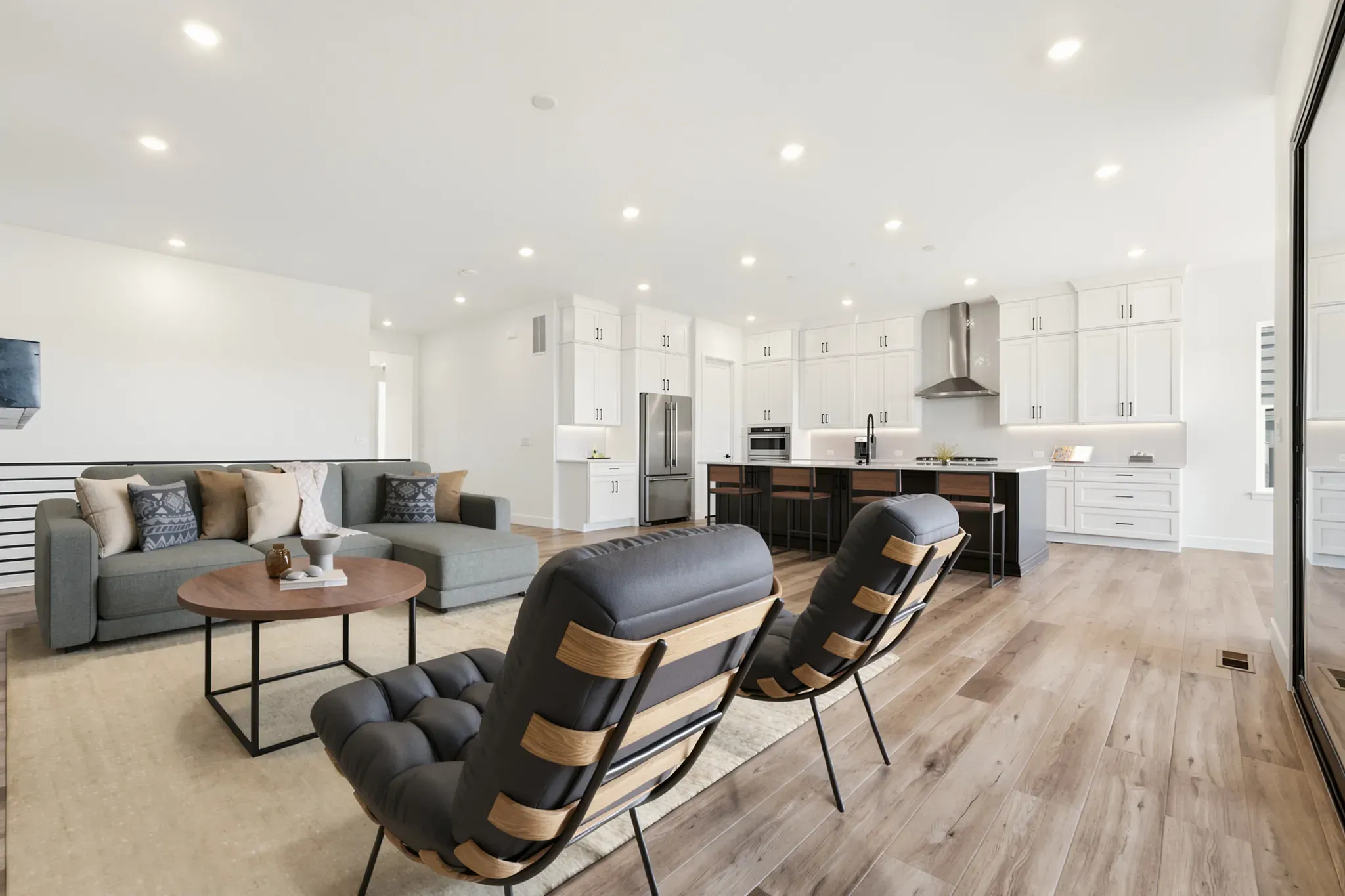 Homesite 143 Great Room + Kitchen - Virtually Stag