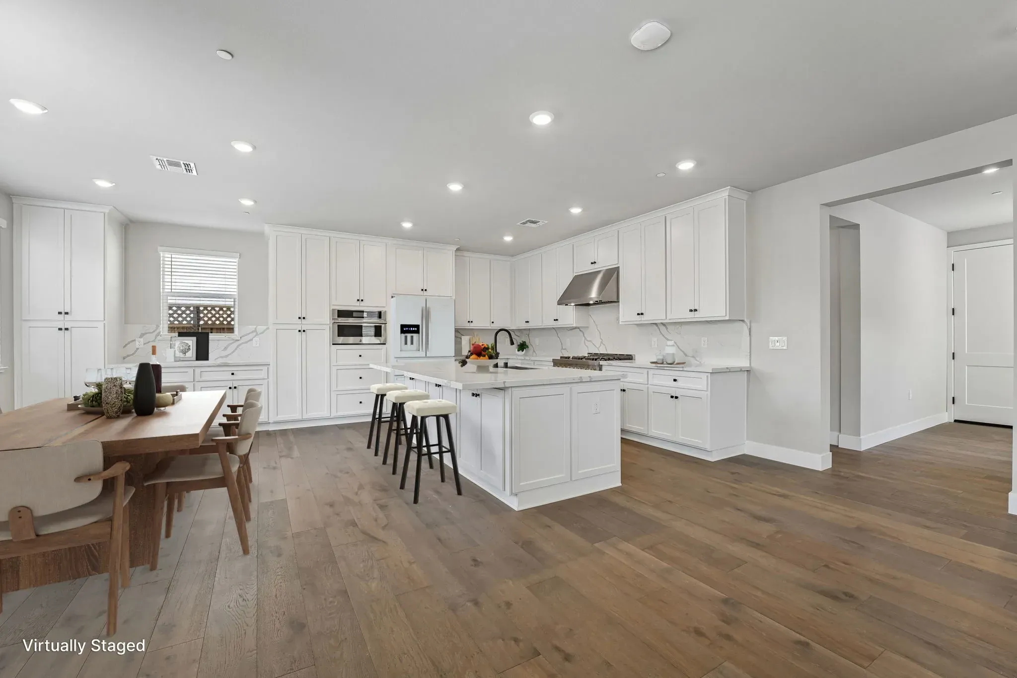 Abigail Place Homesite 13 Kitchen Virtually Staged