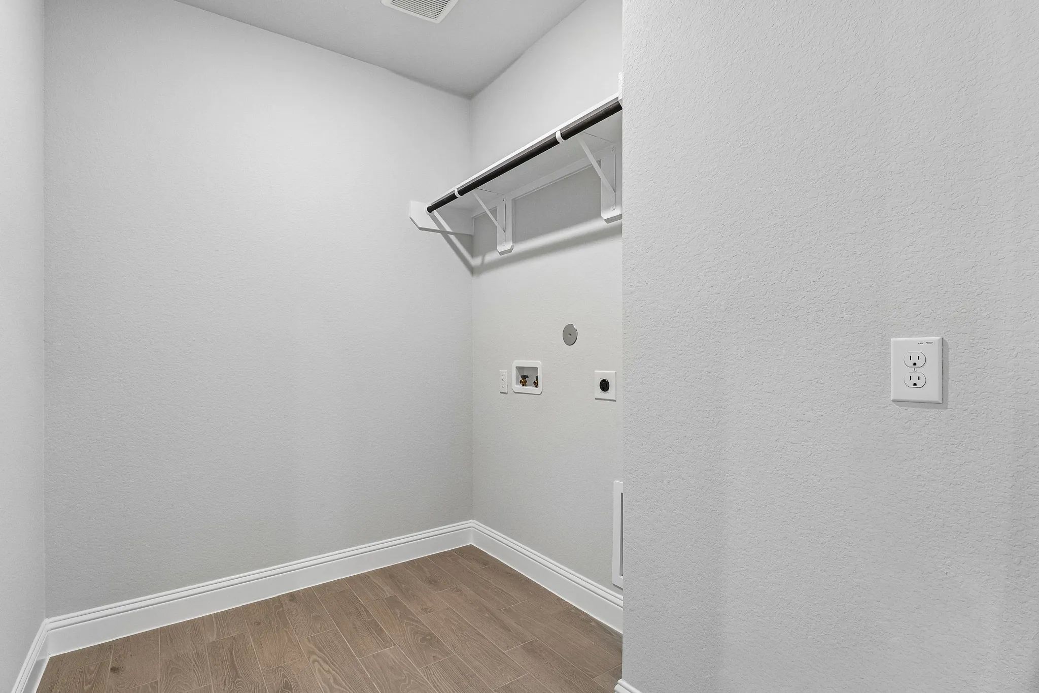 Homesite 1704 Laundry Room