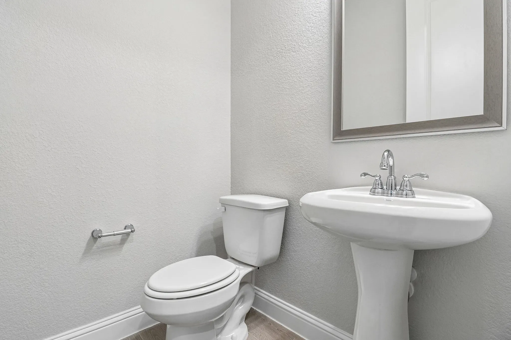 Homesite 1704 Powder Room