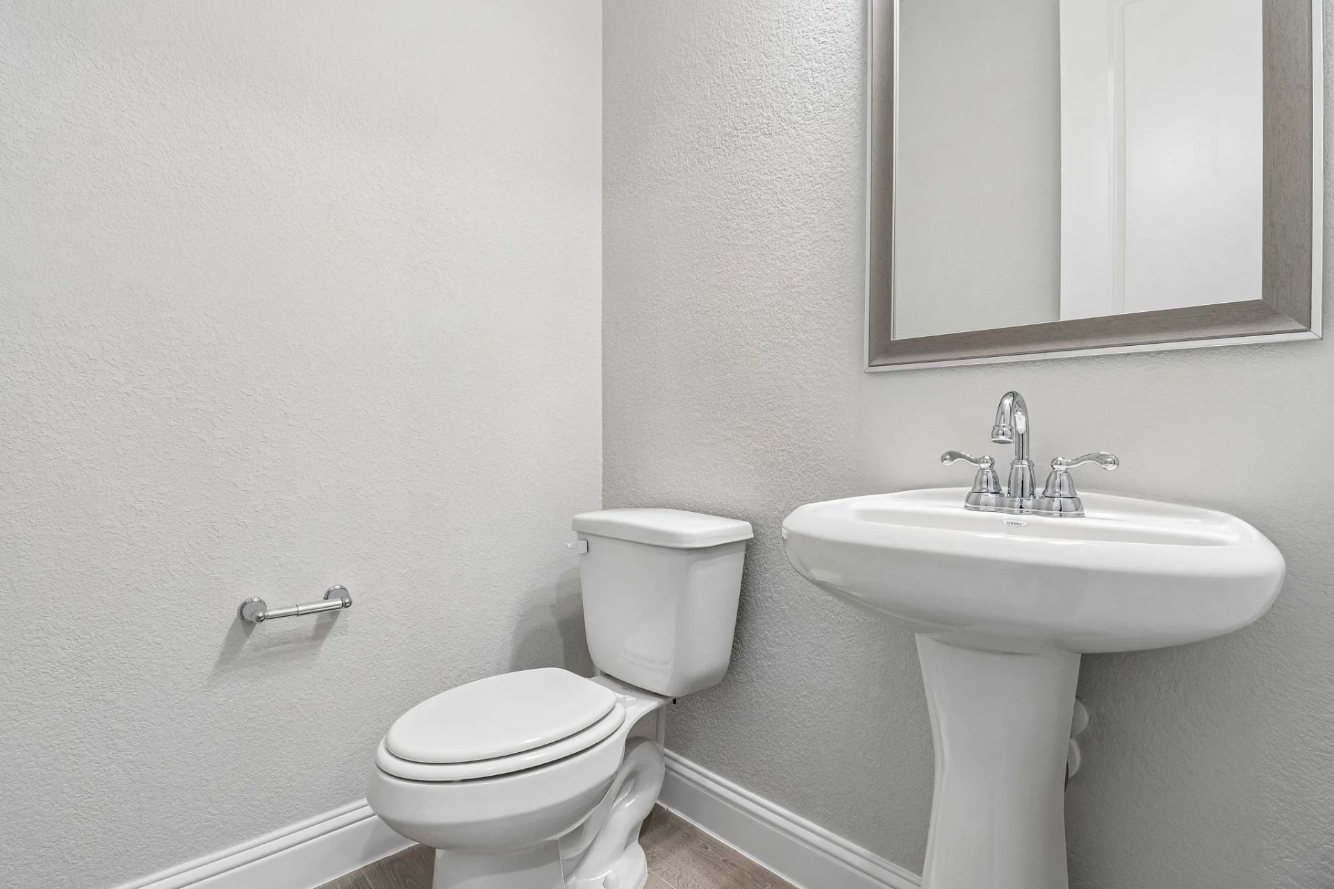 Homesite 1704 Powder Room
