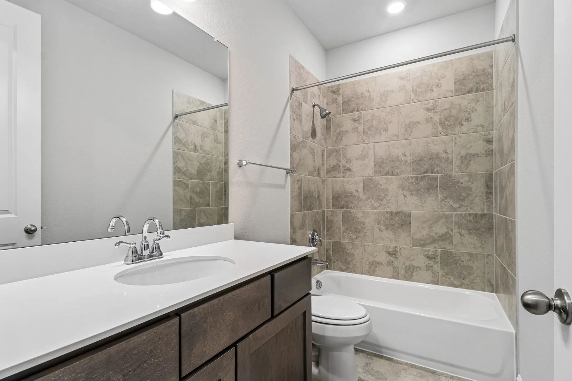 Homesite 1704 Bath 2