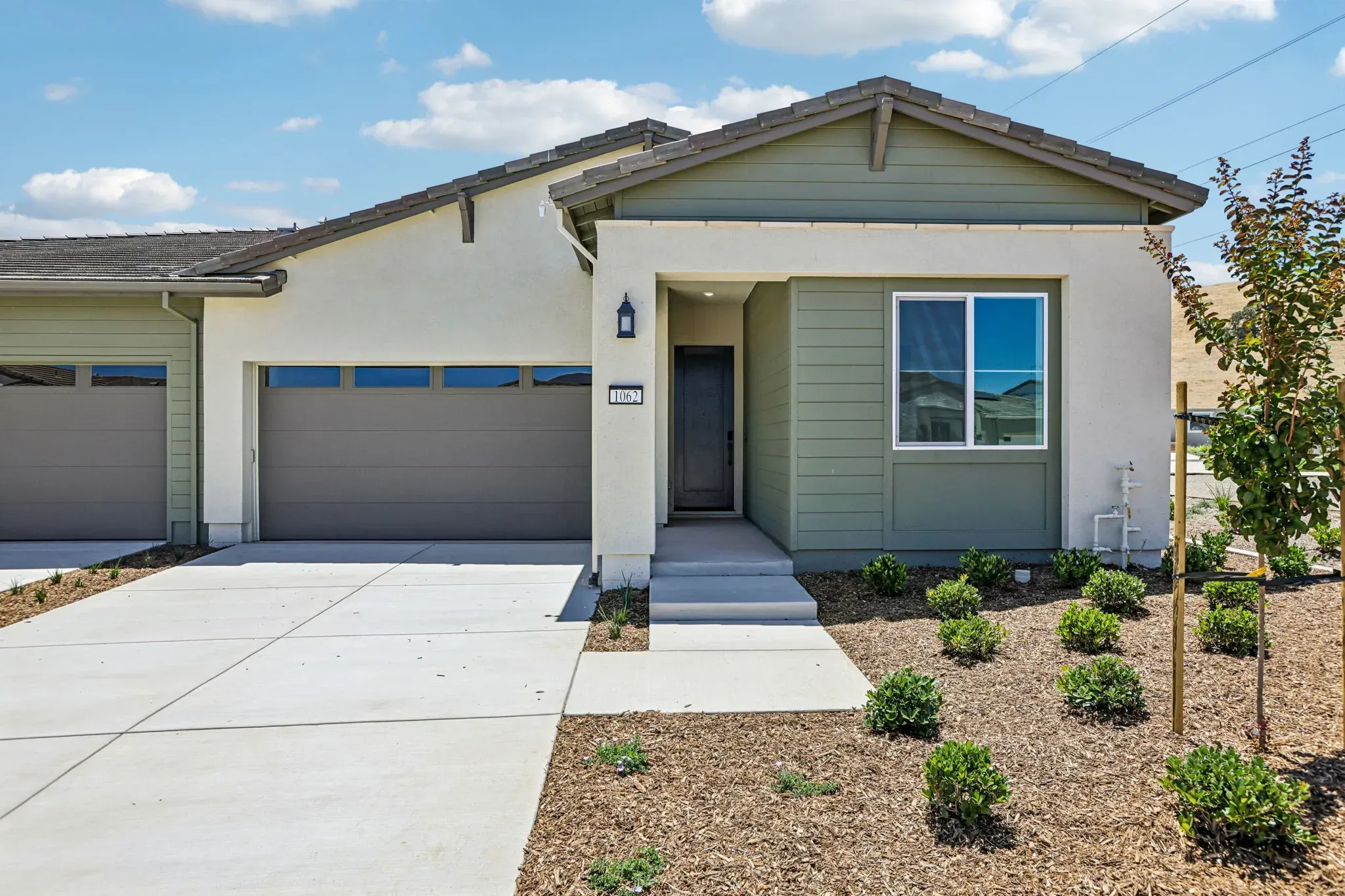 1062 Riverbend Drive (Plan 4)