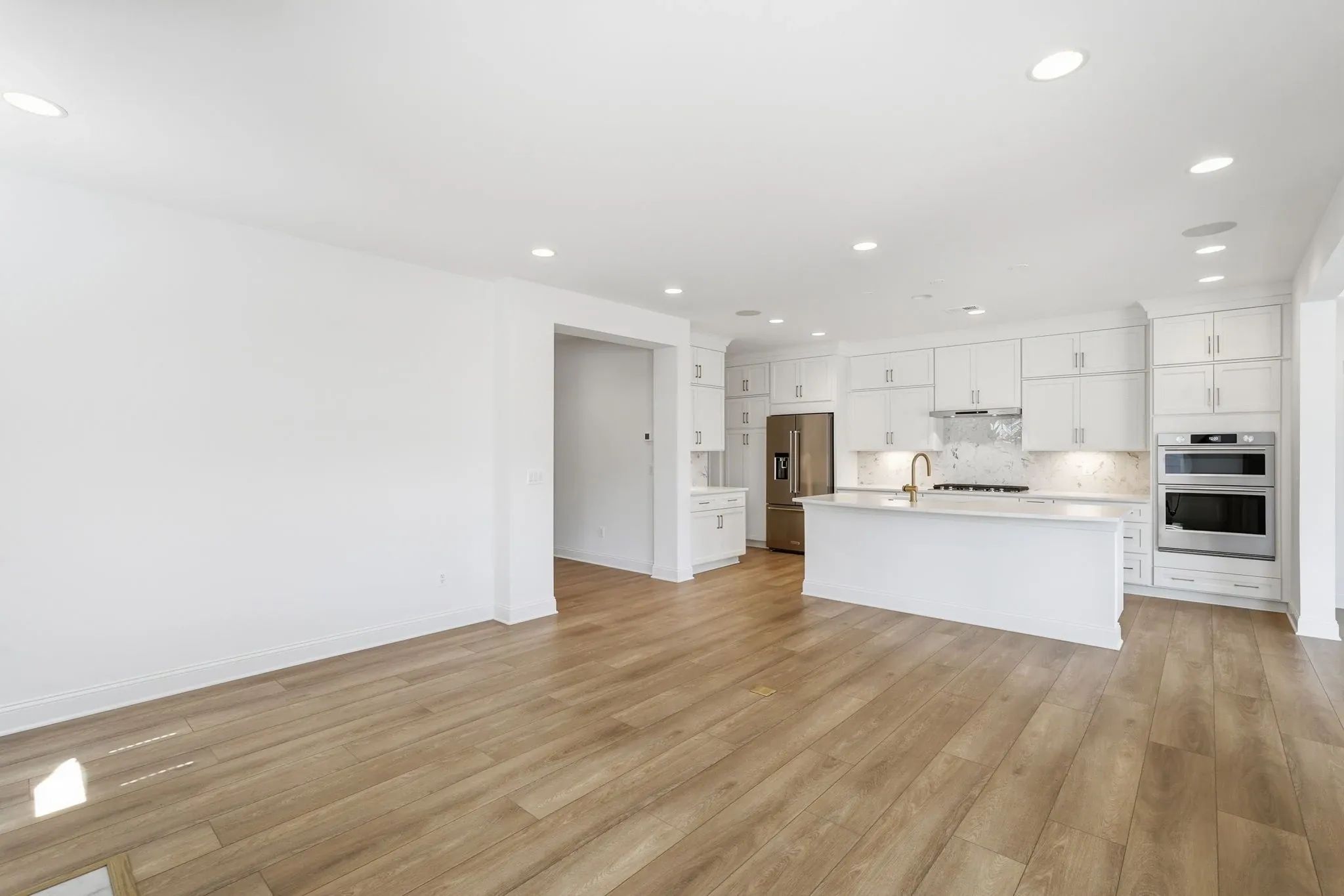 Nice II Kitchen