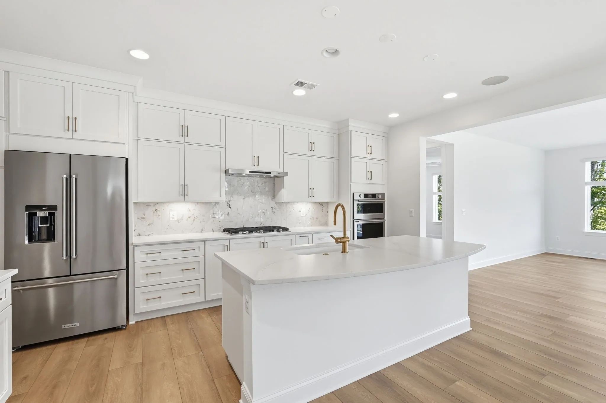 Nice II Kitchen