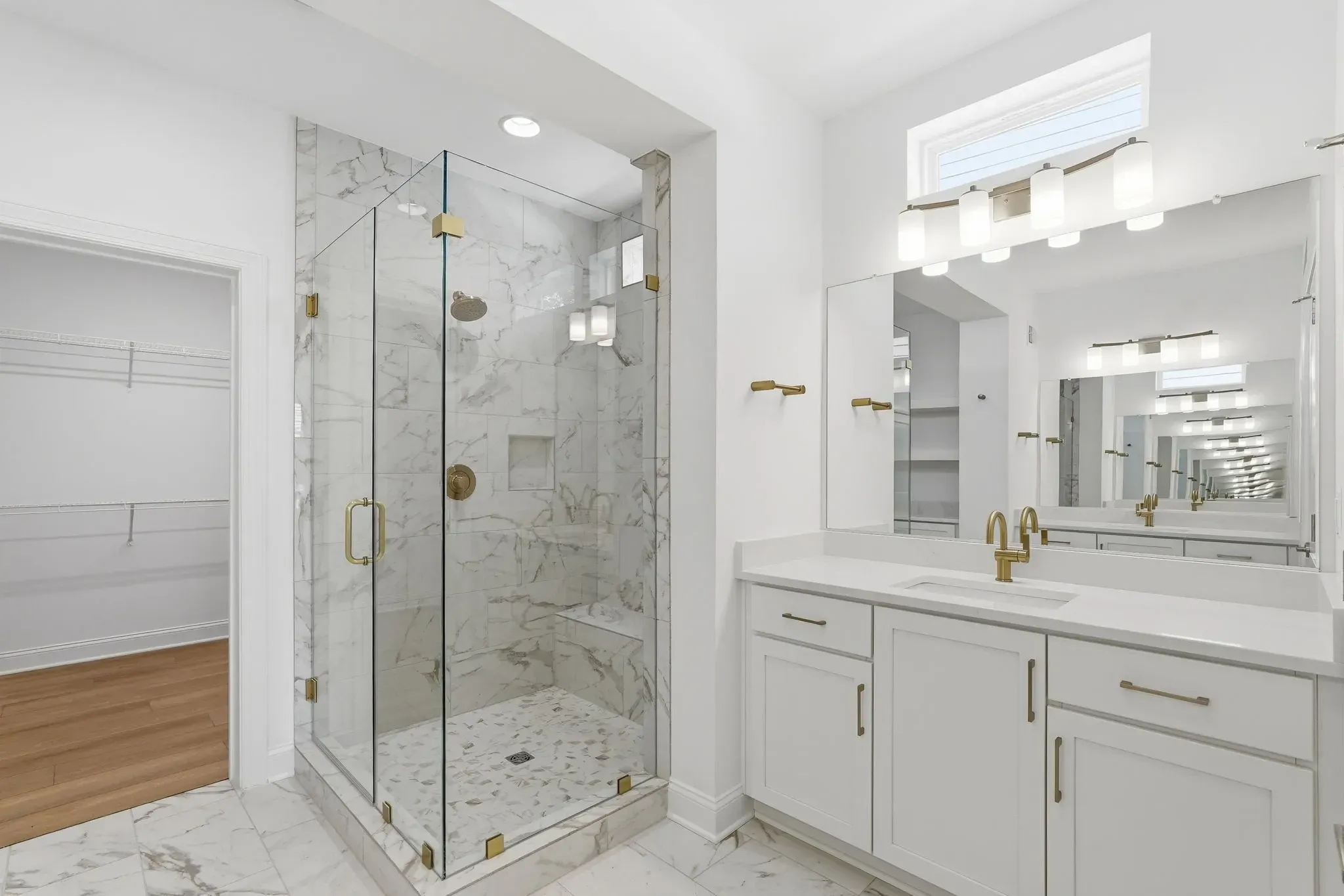Nice II Primary Bath