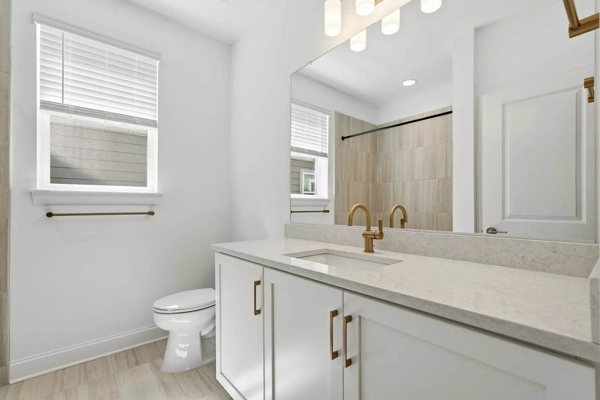 Nice II Guest Bath