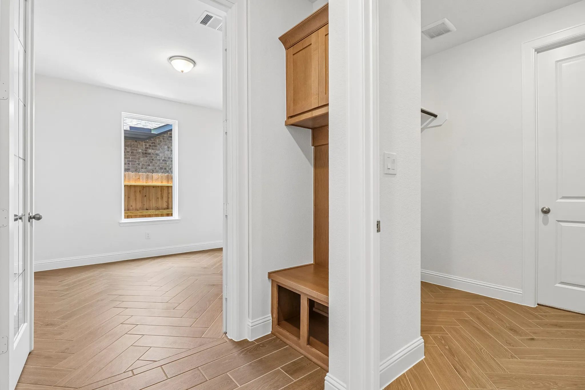 Homesite 1604 Valet