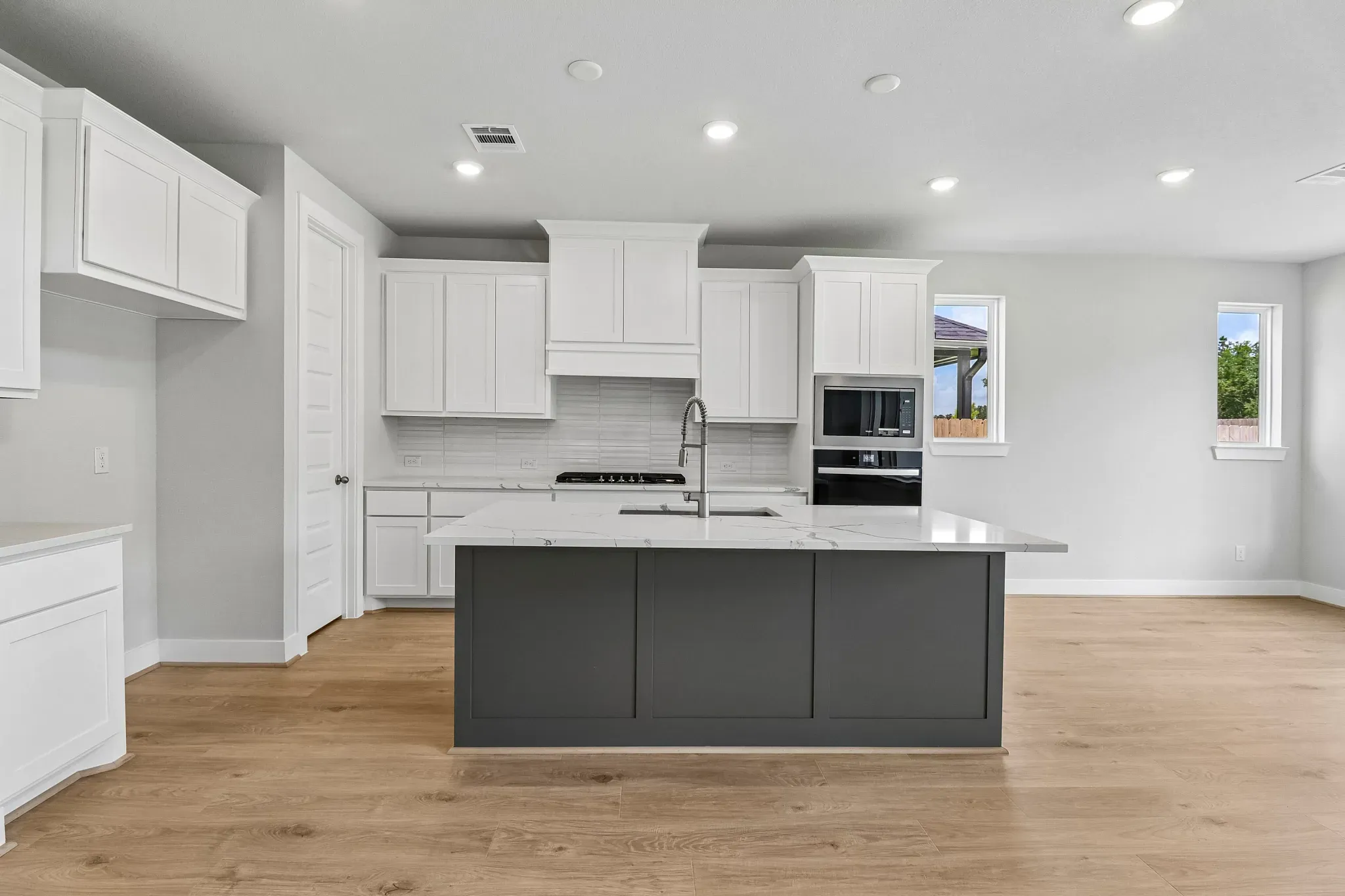 Homesite 1504 Kitchen - Staged