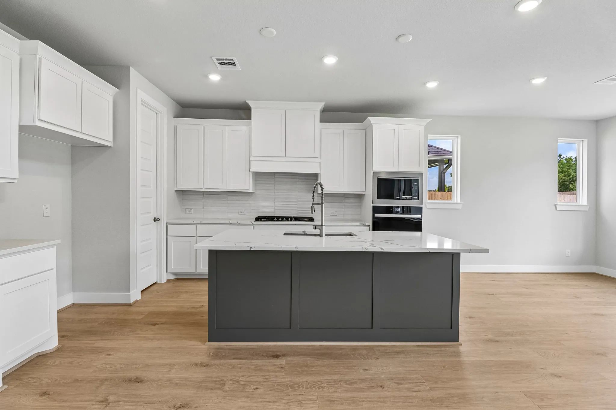 Homesite 1504 Kitchen - Staged
