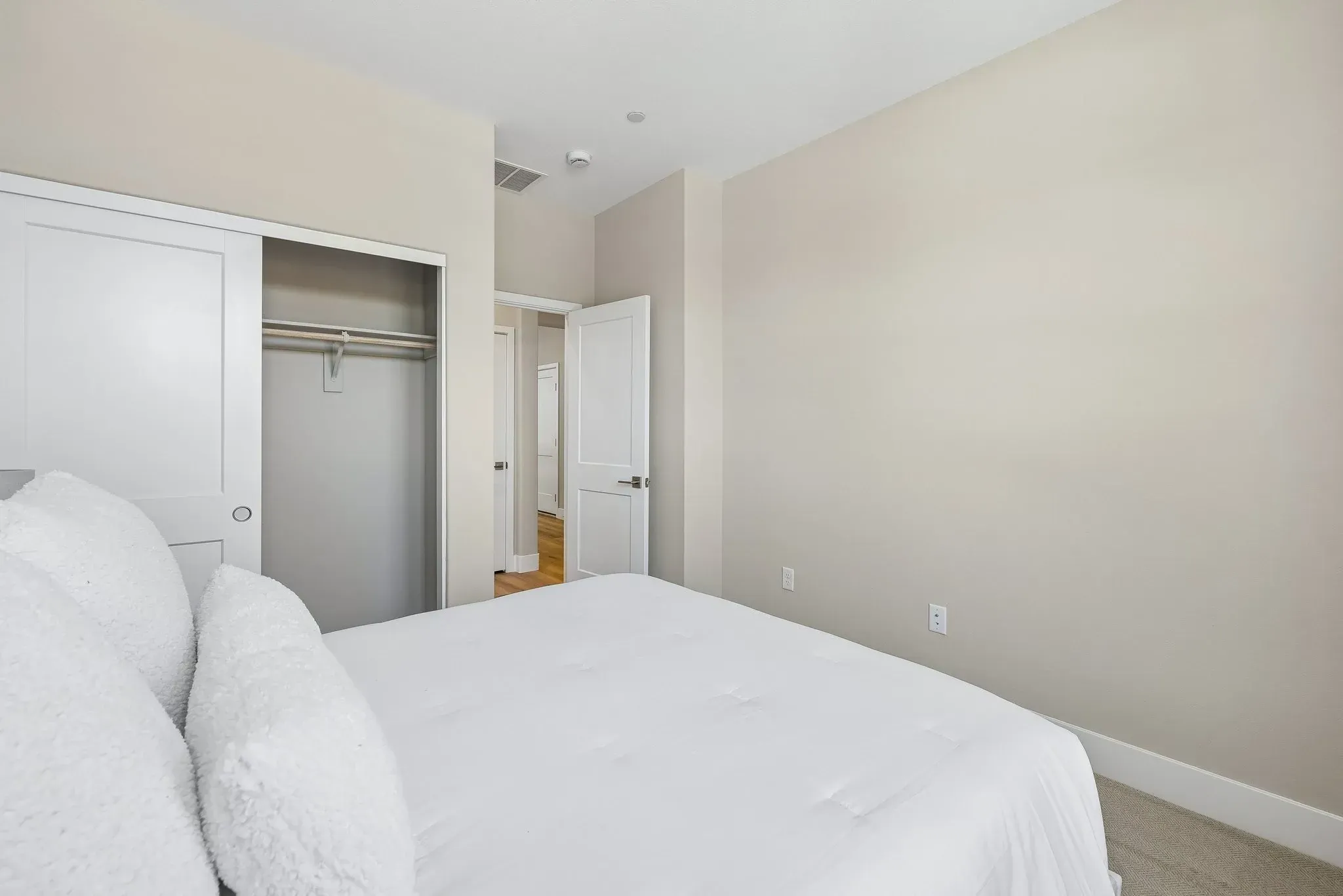 Muros Virtually Staged Guest Bed