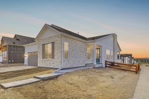 6843 Bridlespur Street (4084 Legends)