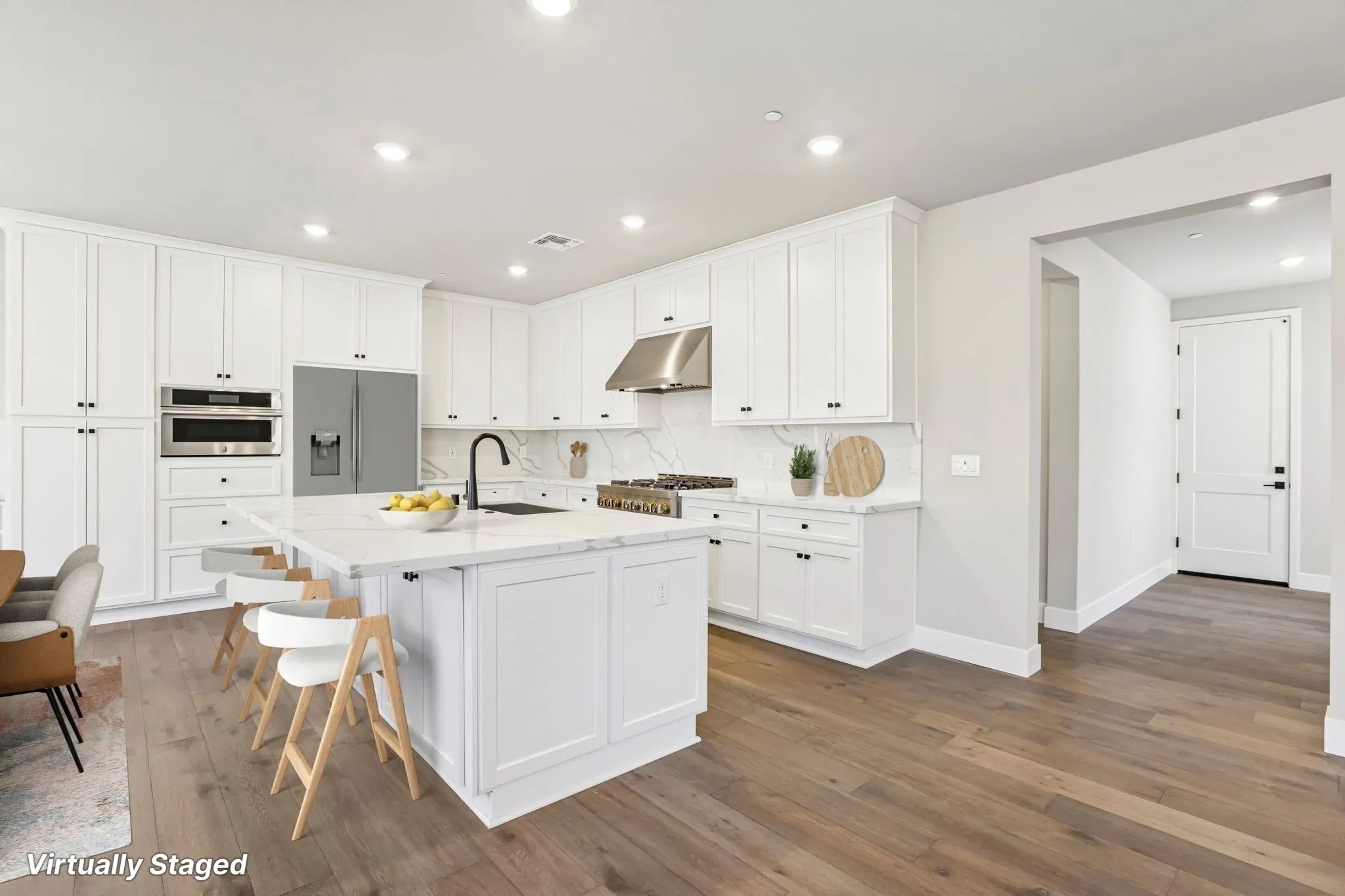 Abigail Place Homesite 2 Kitchen Virtually Staged