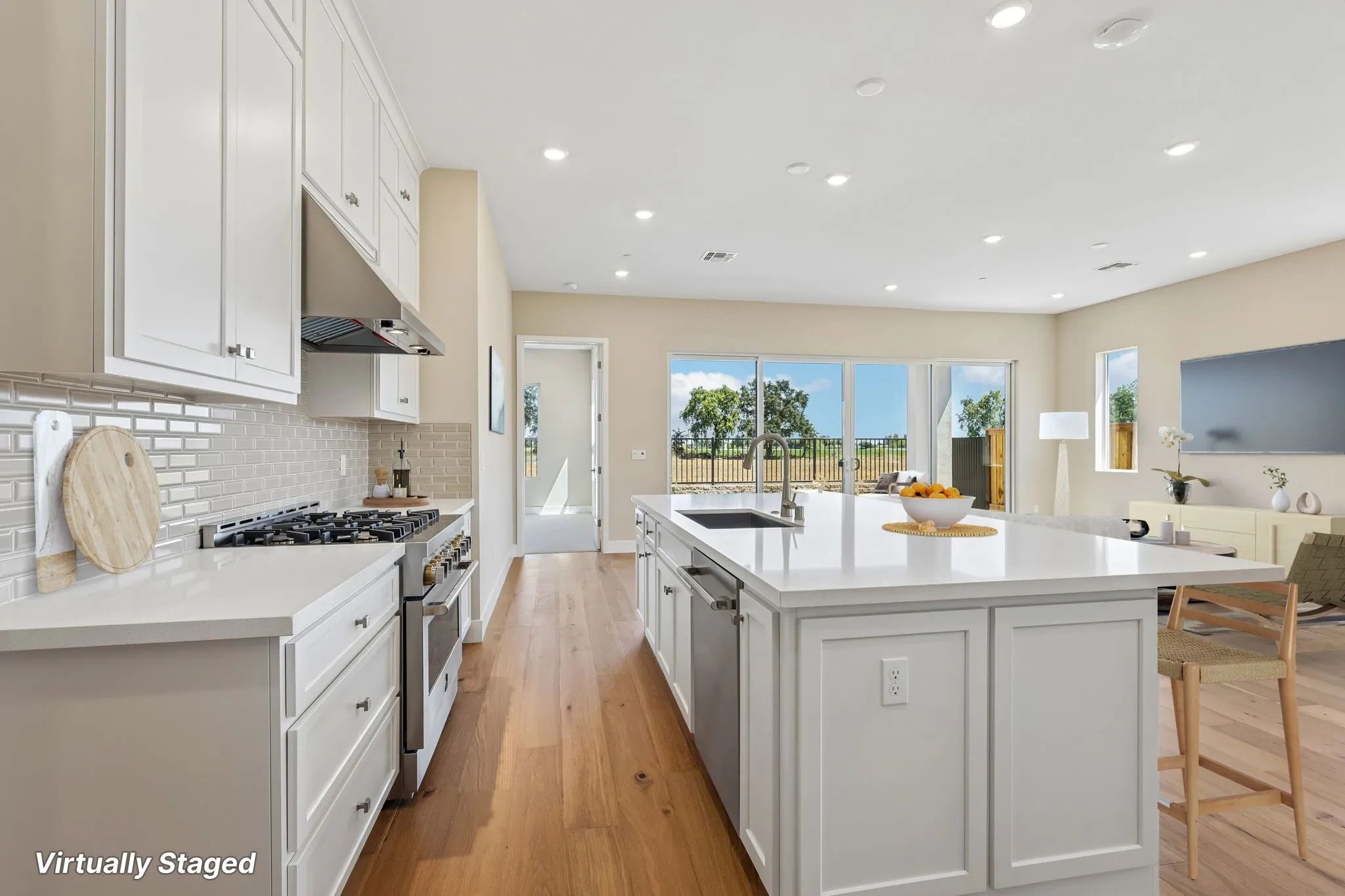 The Meadows Homesite 14 Kitchen Virtually Staged