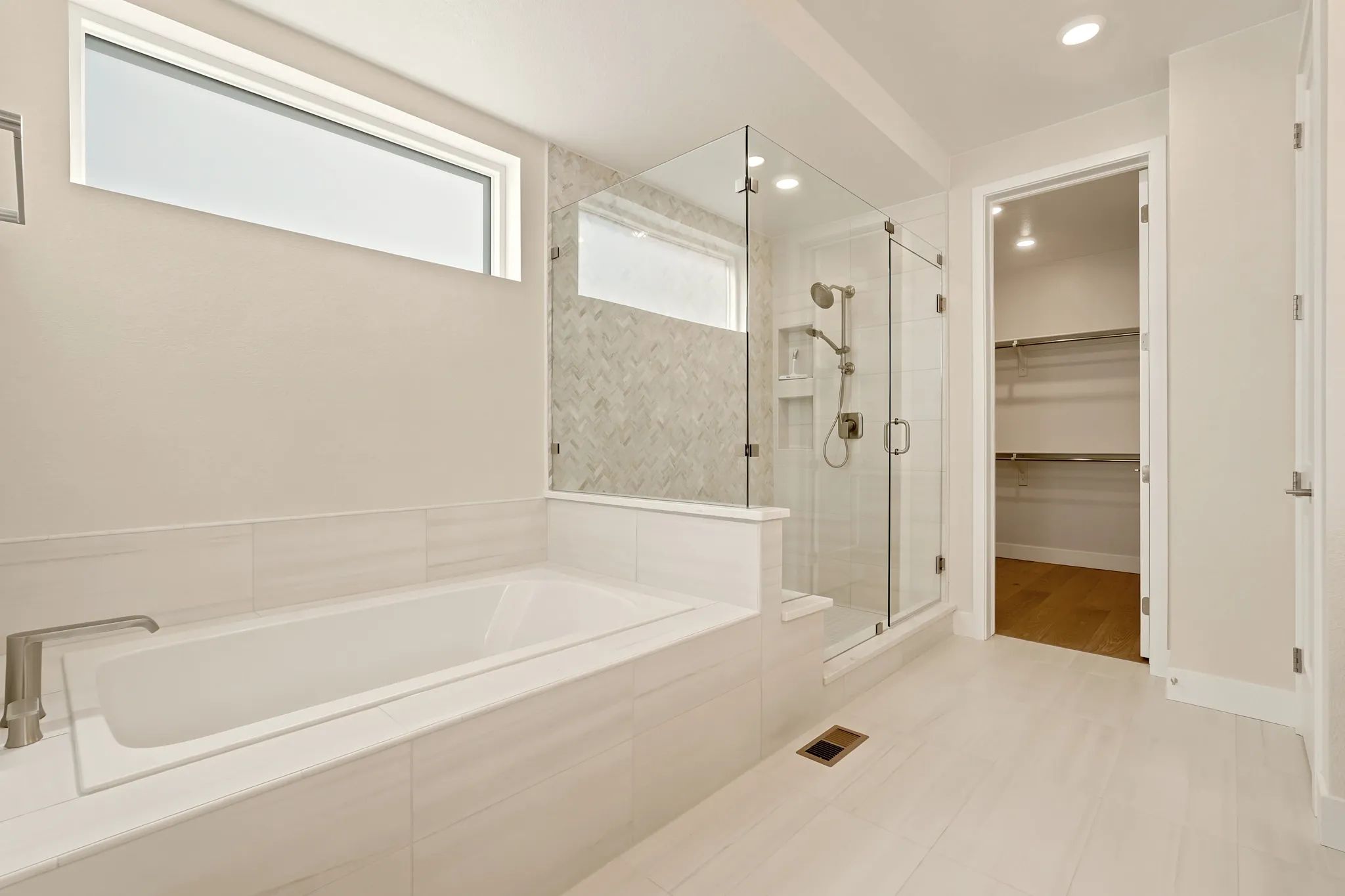 Homesite 267 Primary Bath