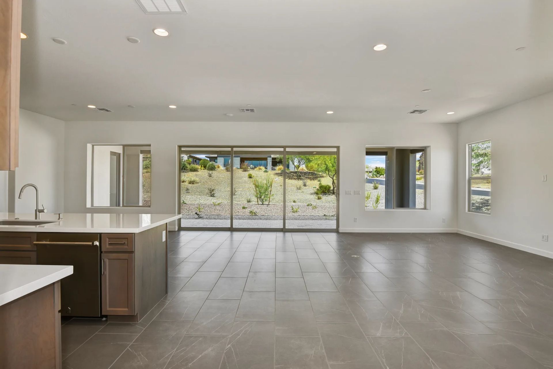 Verde River Cordoba HS 1354 Kitchen Great Room