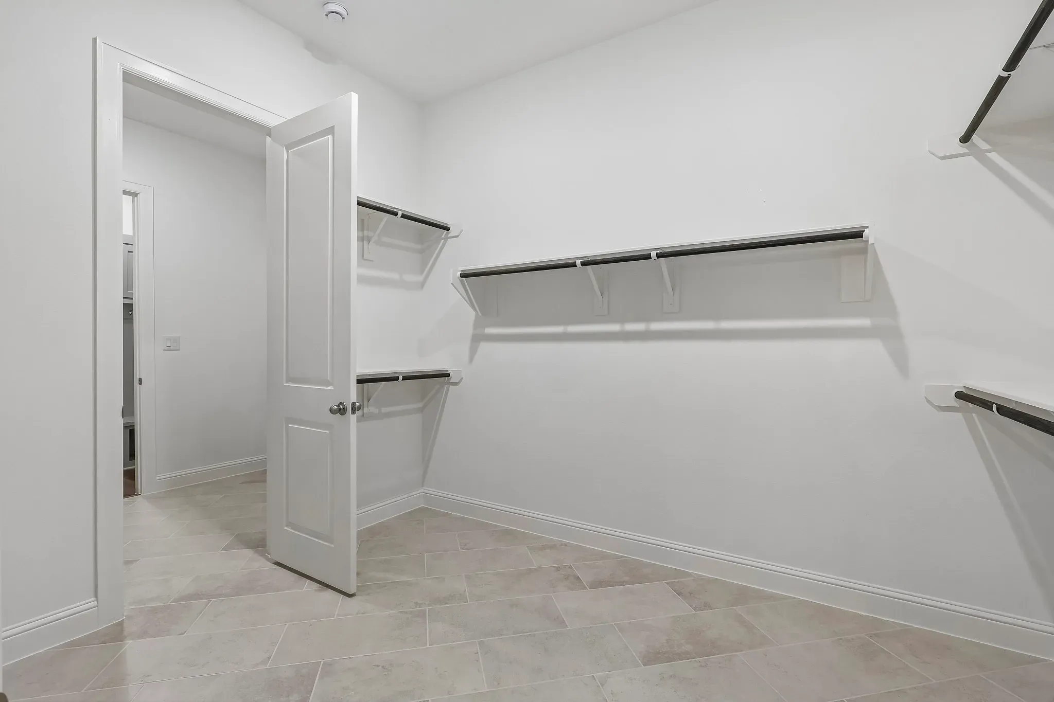 Homesite 6001 Closet