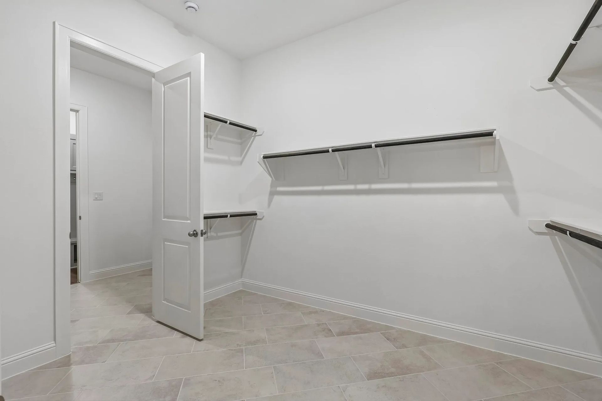 Homesite 6001 Closet