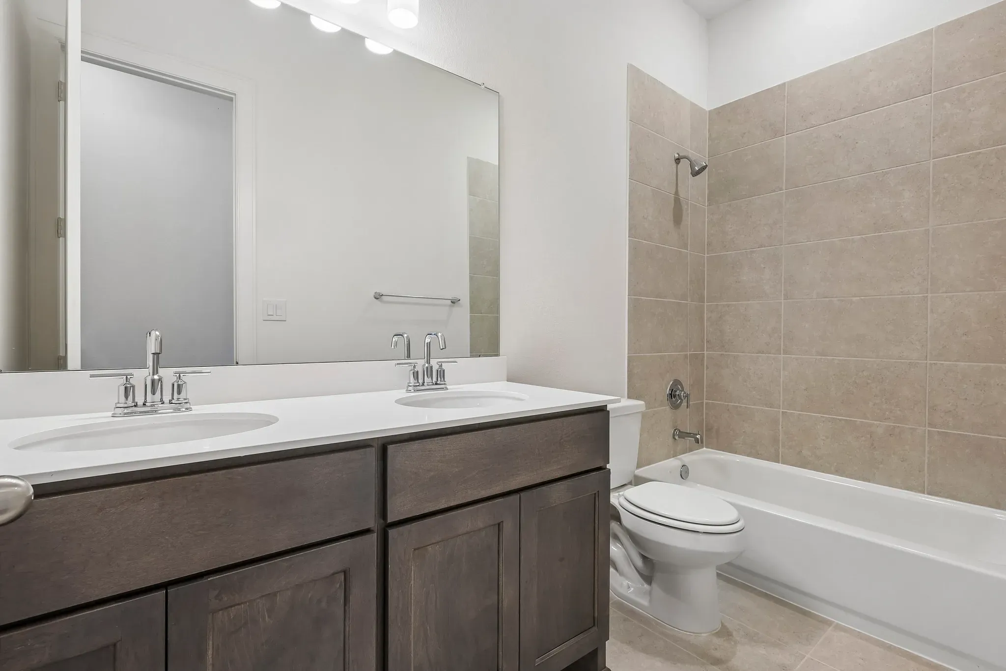 Homesite 6001 Bath 3