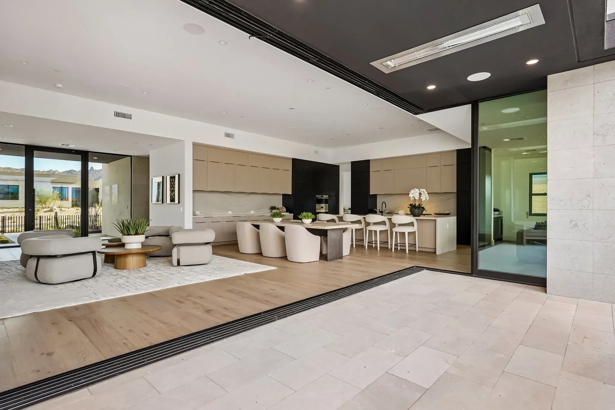 Indoor/Outdoor