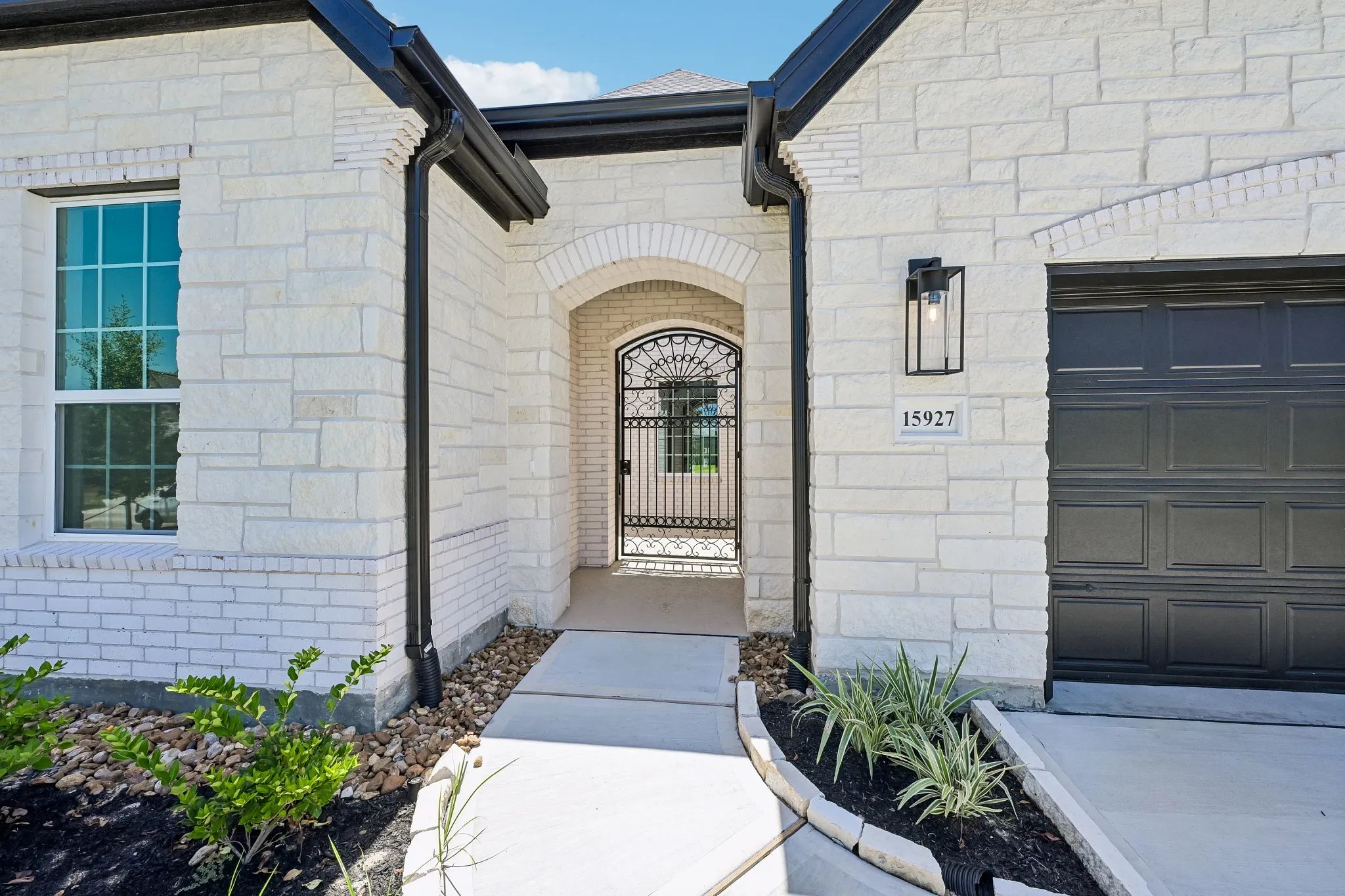 Homesite 7710 Porch