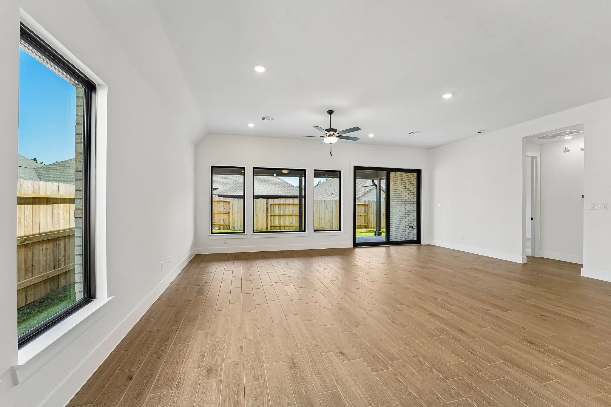 Homesite 2304 Dining Room