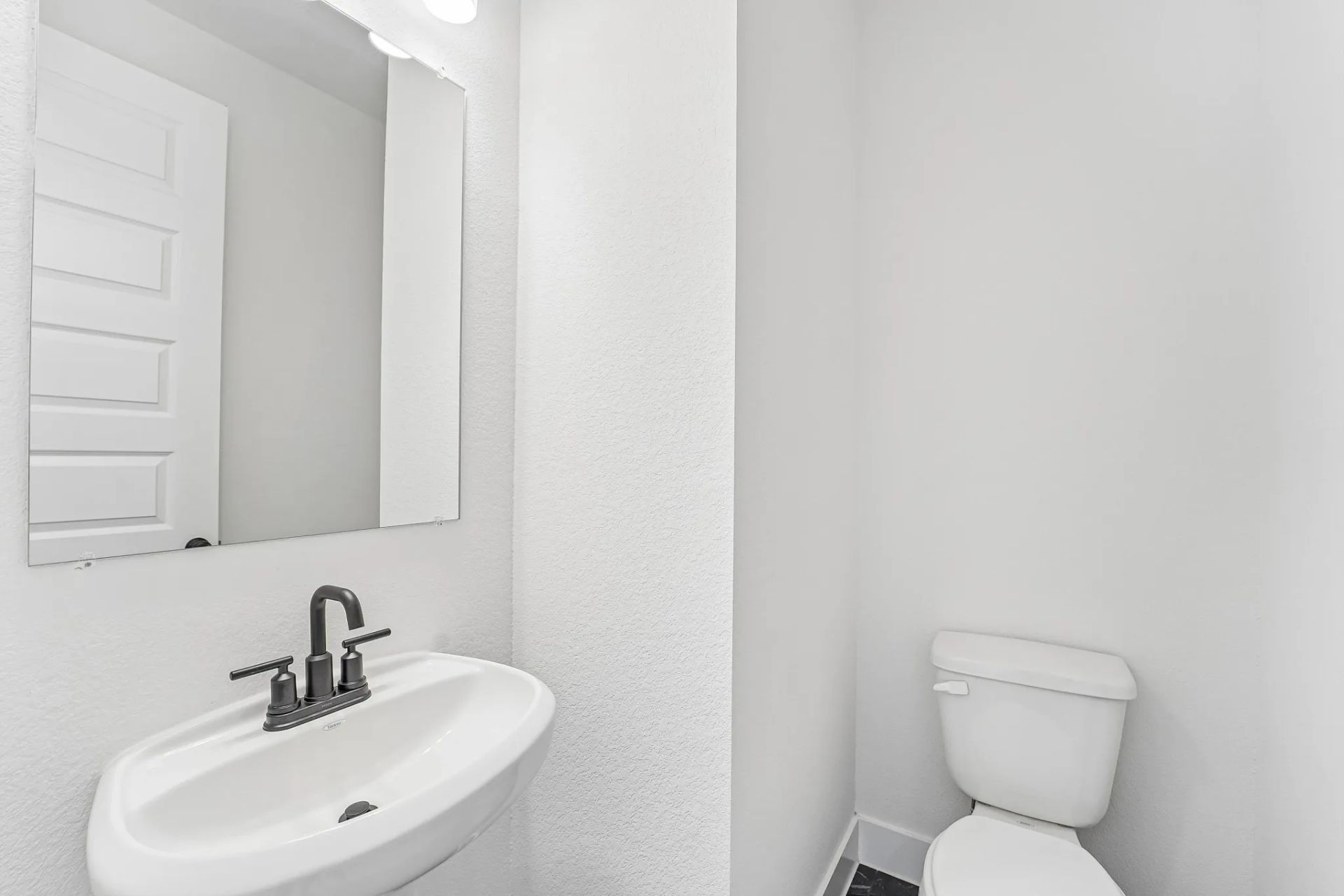 Homesite 2304 Powder Room