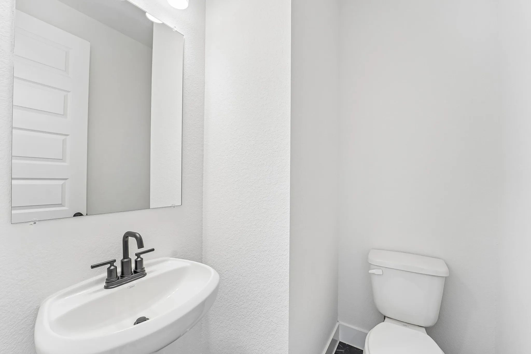 Homesite 2304 Powder Room