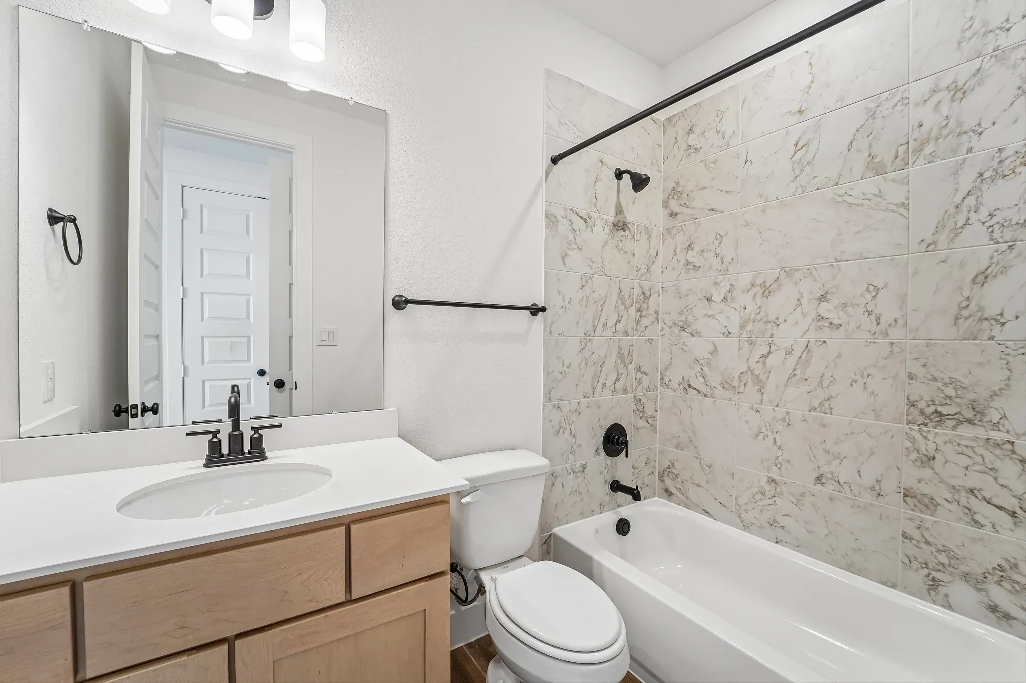 Homesite 2304 Bath 3