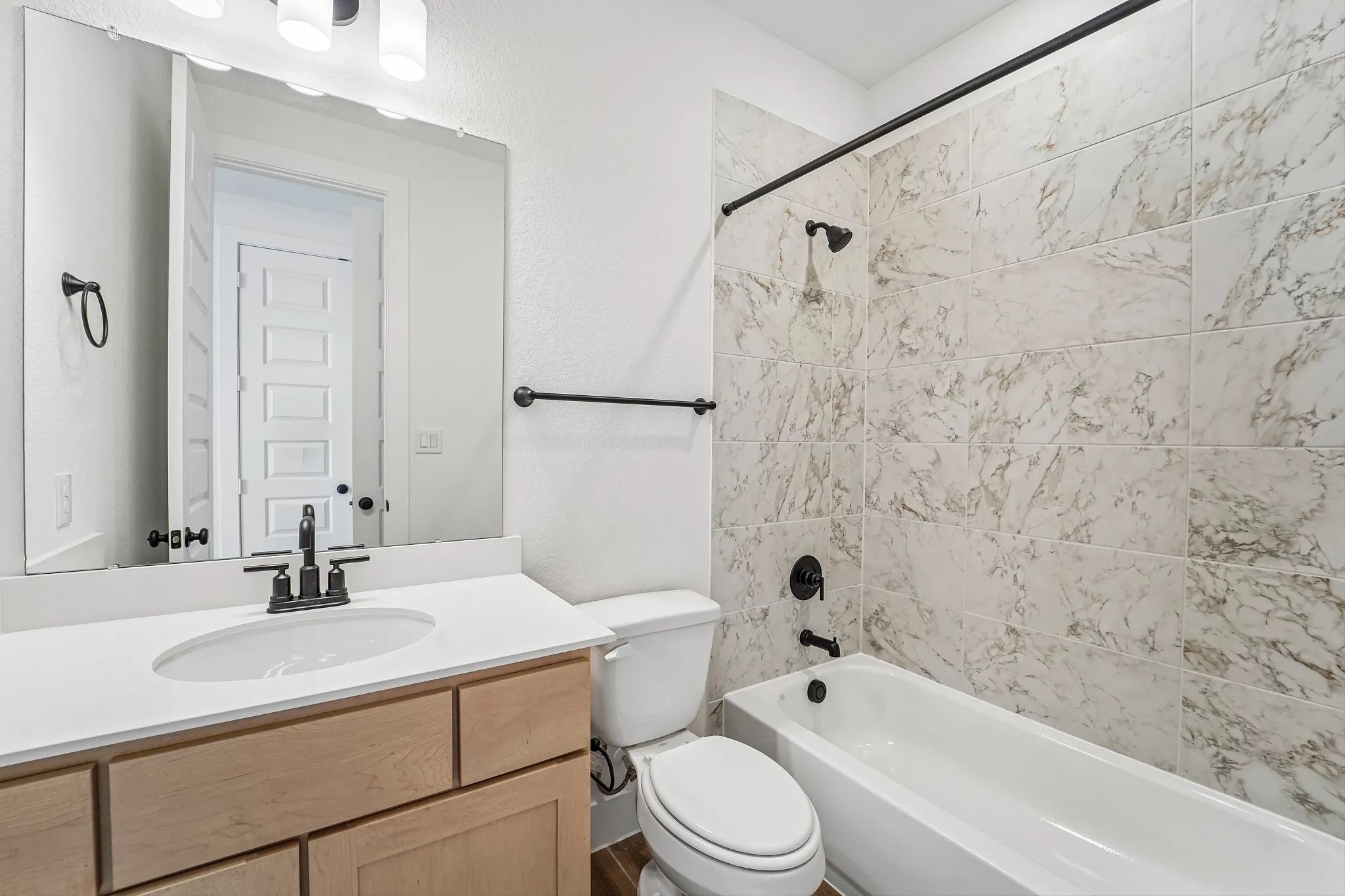 Homesite 2304 Bath 3