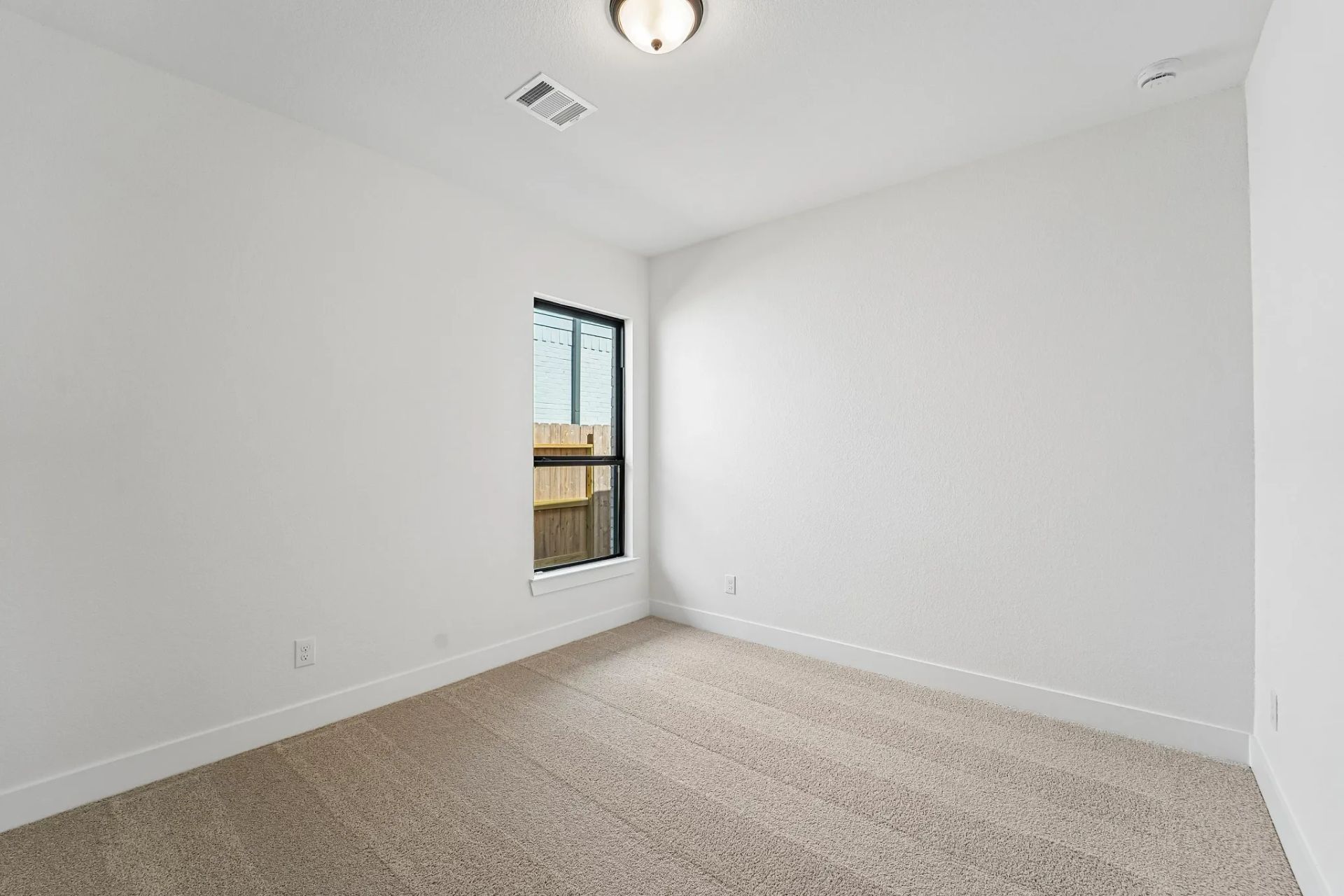 Homesite 2304 Bed 4