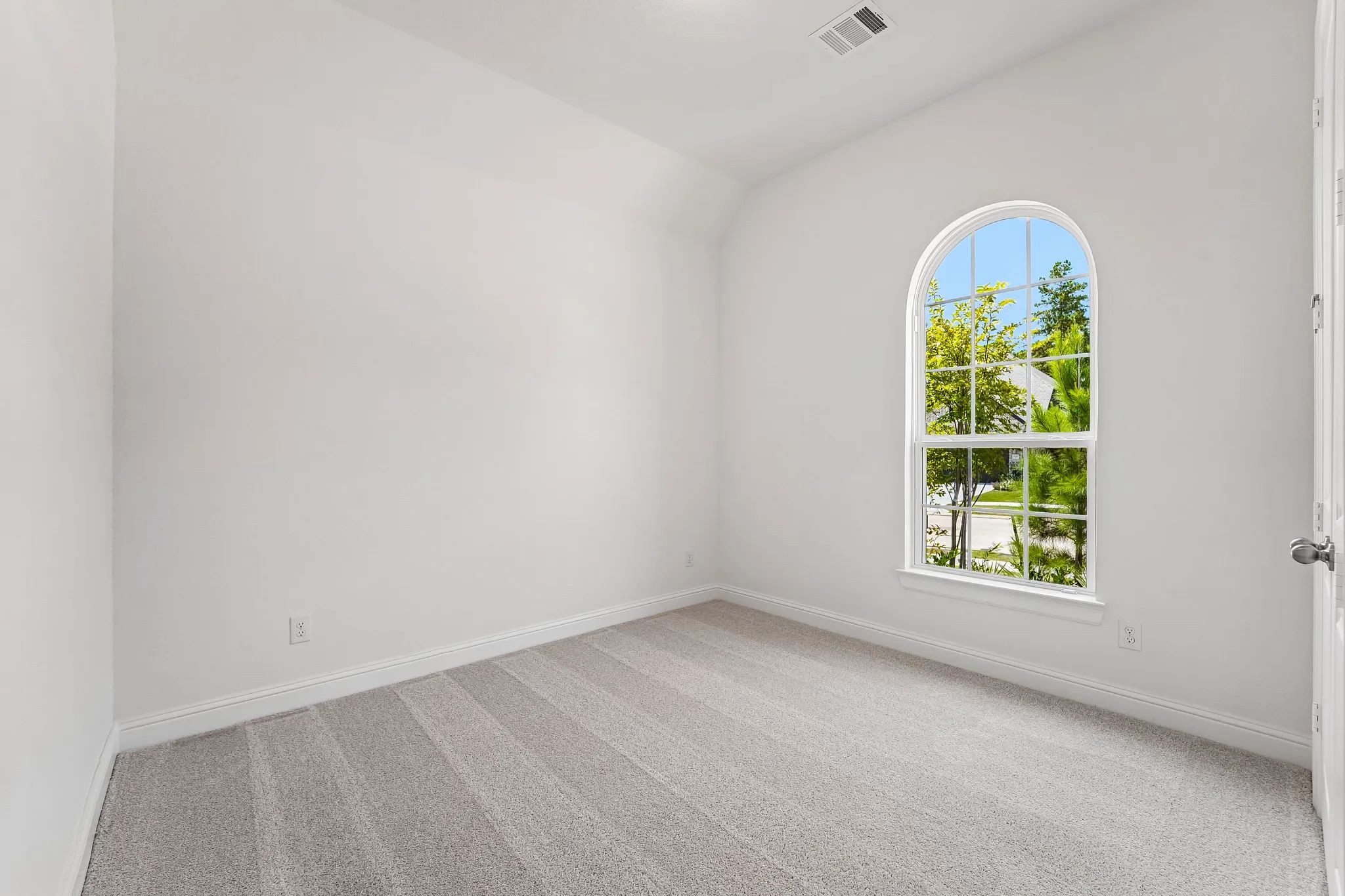 Homesite 2404 Bed 2
