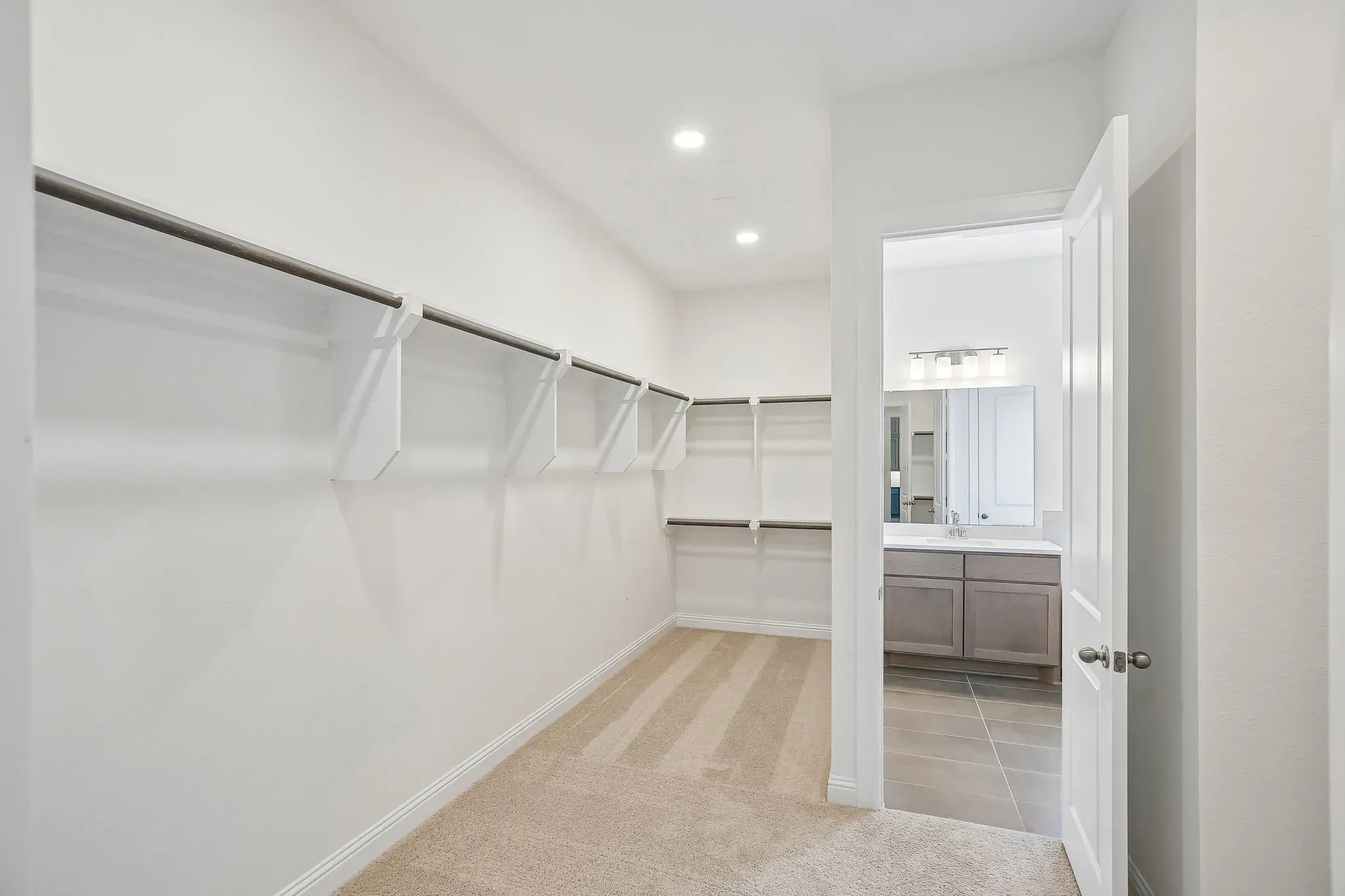 Homesite 1702 Closet