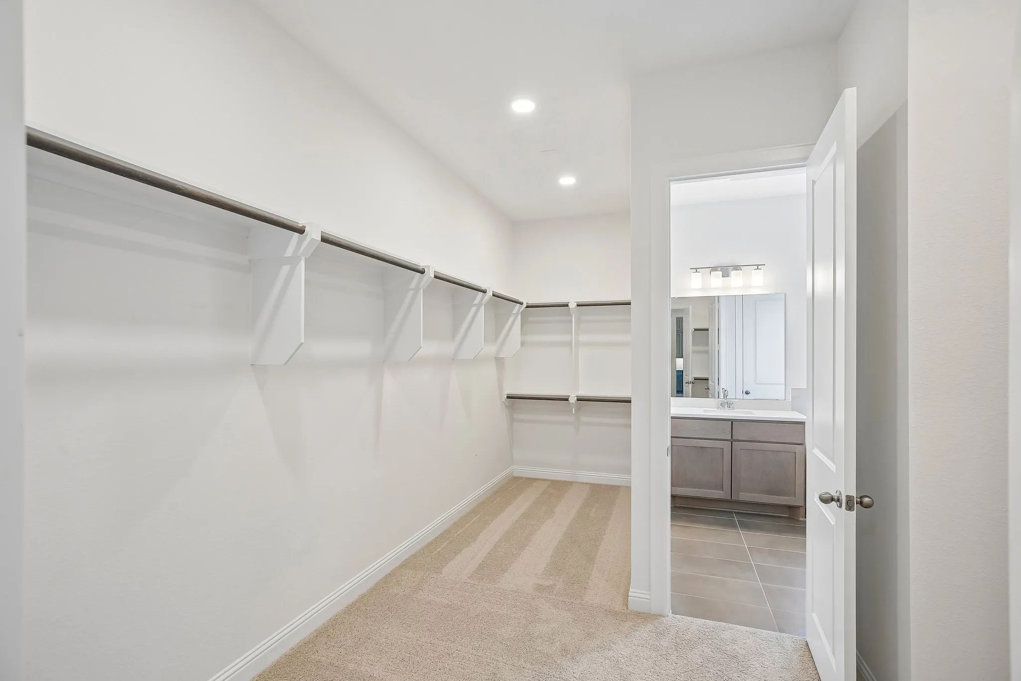 Homesite 1702 Closet