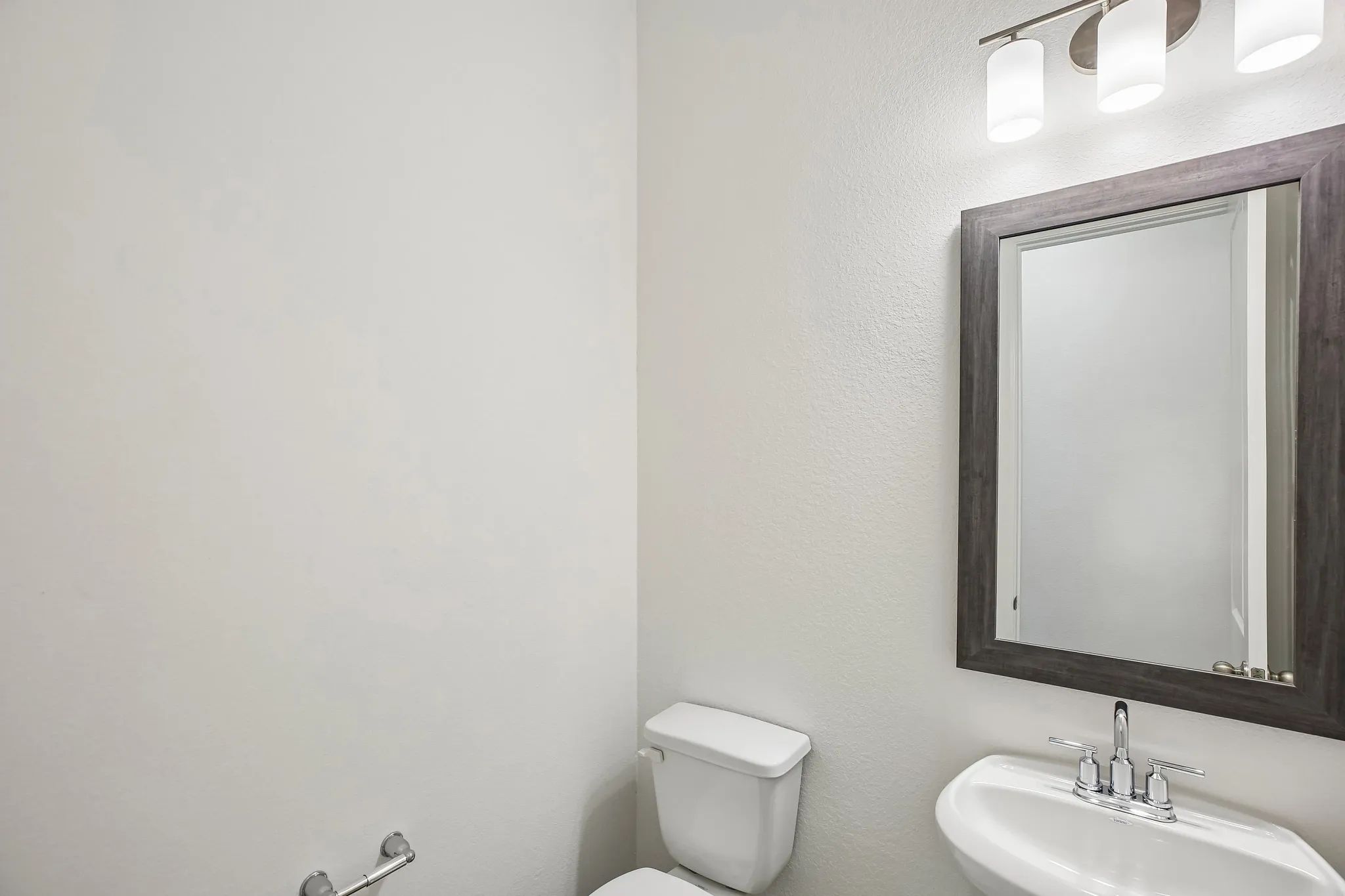 Homesite 1702 Powder Room