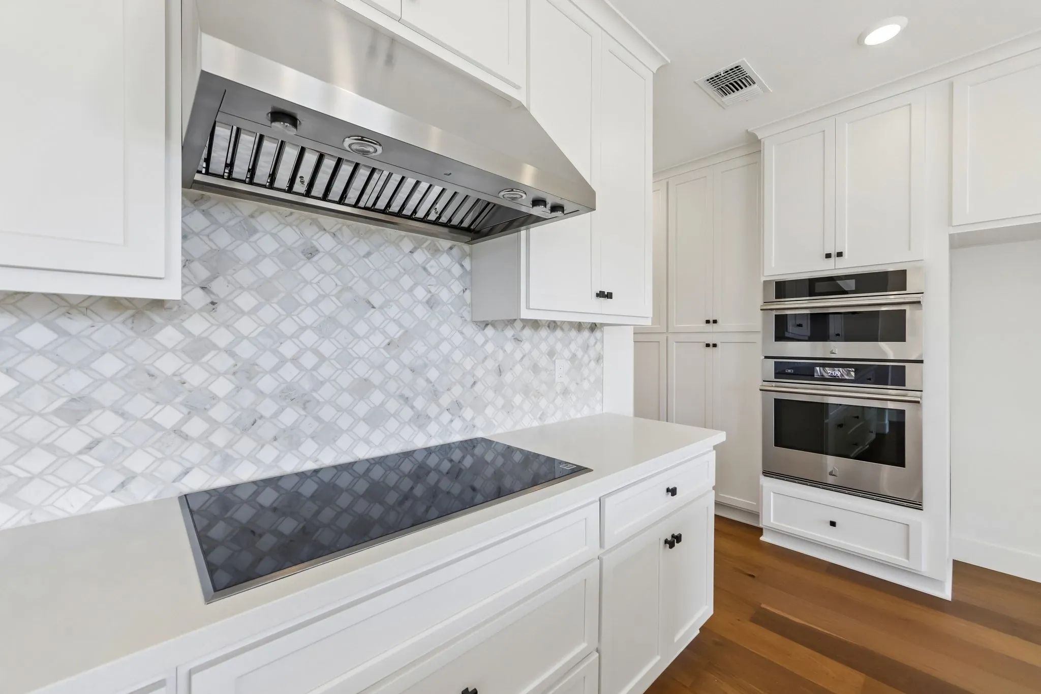 Serenity Homesite 501 Kitchen