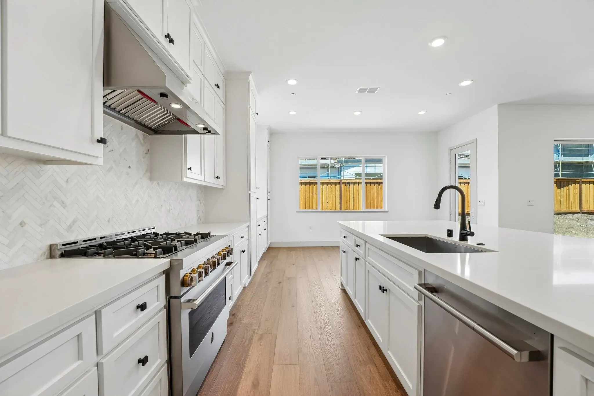 Orchard Grove Homesite 24 Kitchen