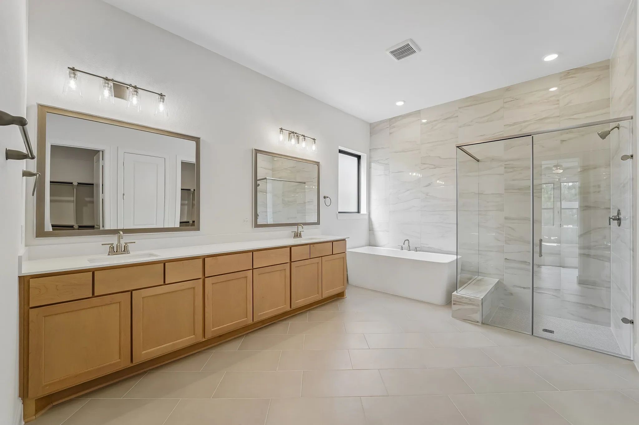 Homesite 7701 Primary Bath
